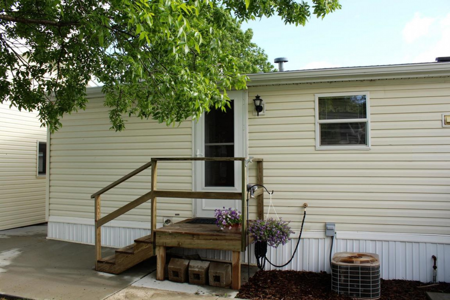 315 SAMARA Avenue, Volga, SD 57071