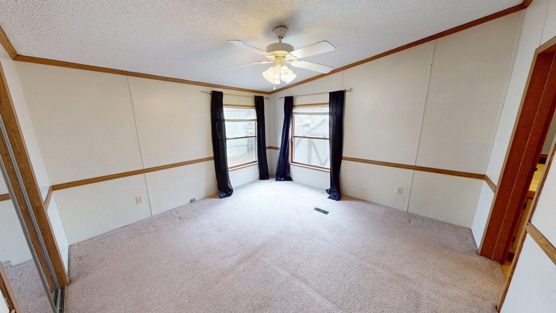 410 Medary Avenue S, Brookings, SD 57006