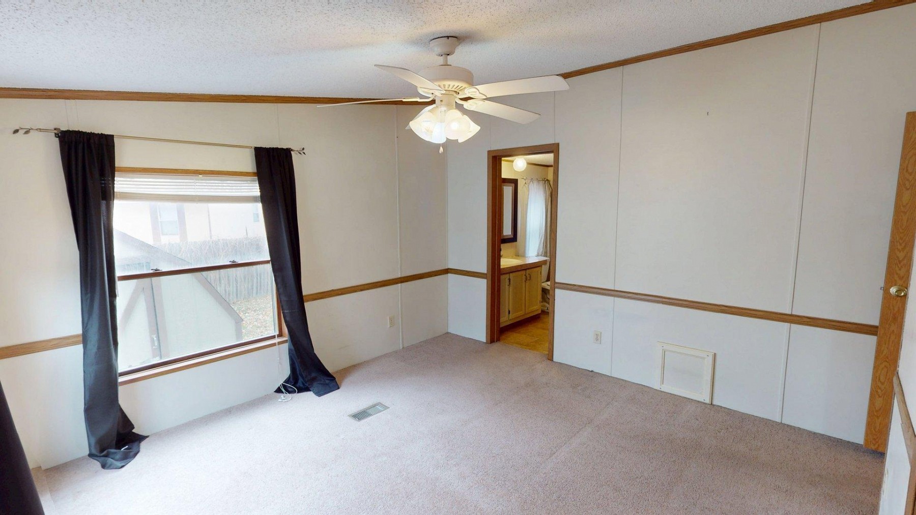 410 Medary Avenue S, Brookings, SD 57006