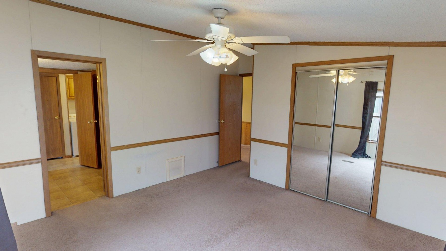 410 Medary Avenue S, Brookings, SD 57006