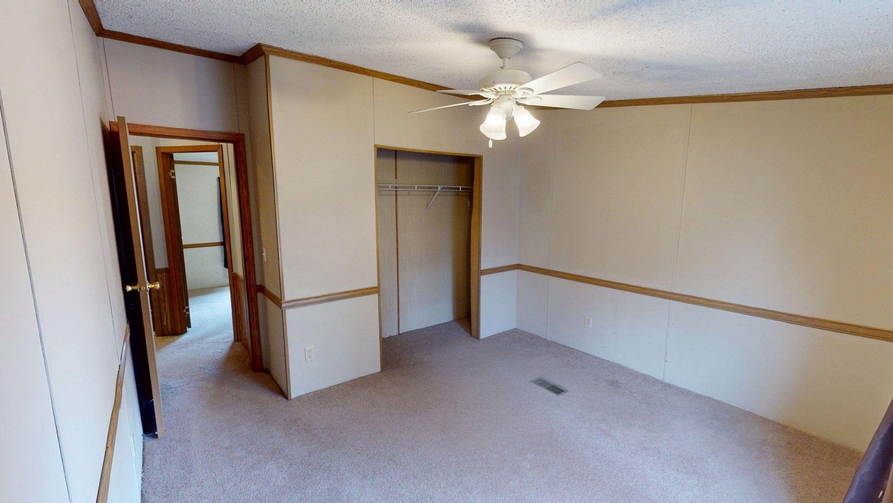 410 Medary Avenue S, Brookings, SD 57006