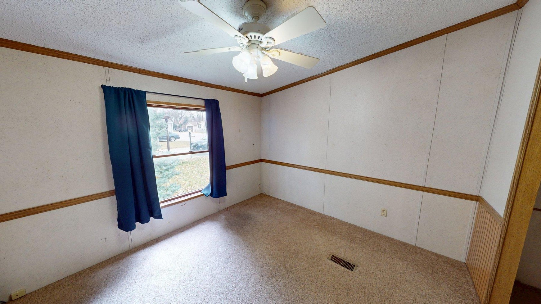 410 Medary Avenue S, Brookings, SD 57006