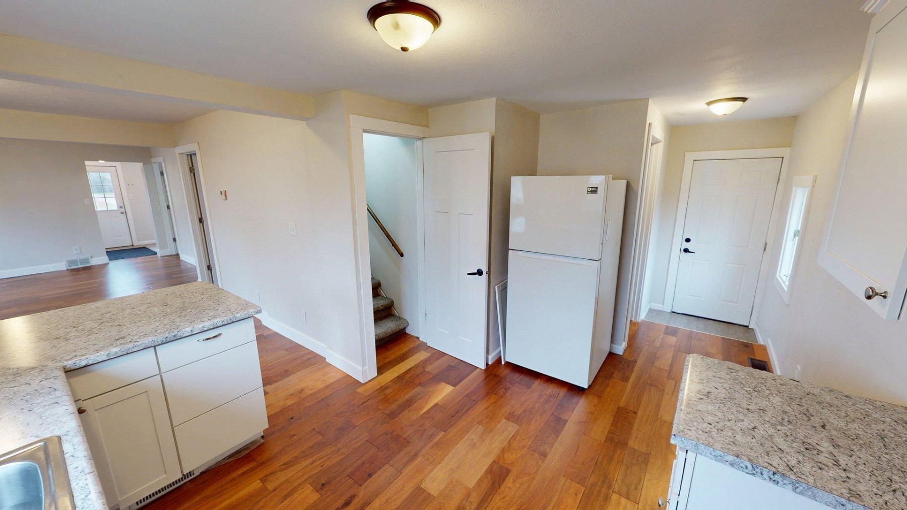 405 Catlett Avenue E, Estelline, SD 57234