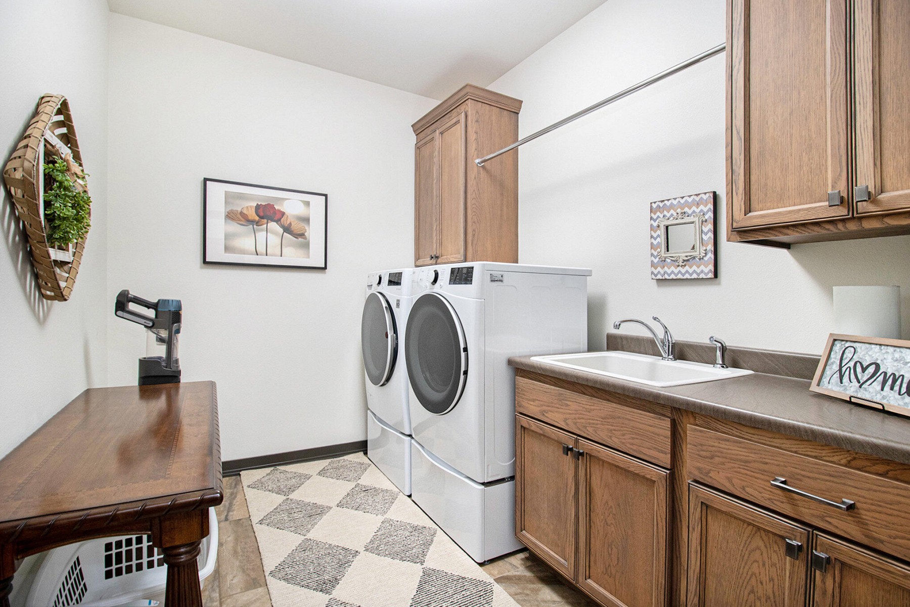 7135 Valley View&nbsp;Circle, Brookings, SD 57006