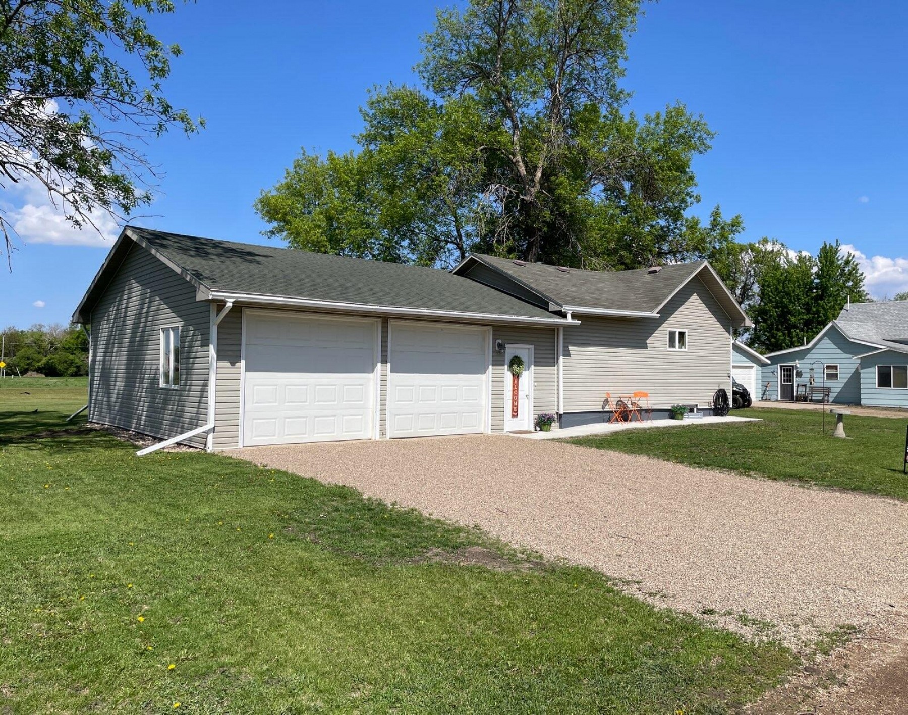 303 Lake&nbsp;Avenue&nbsp;S, Lake Preston, SD 57249