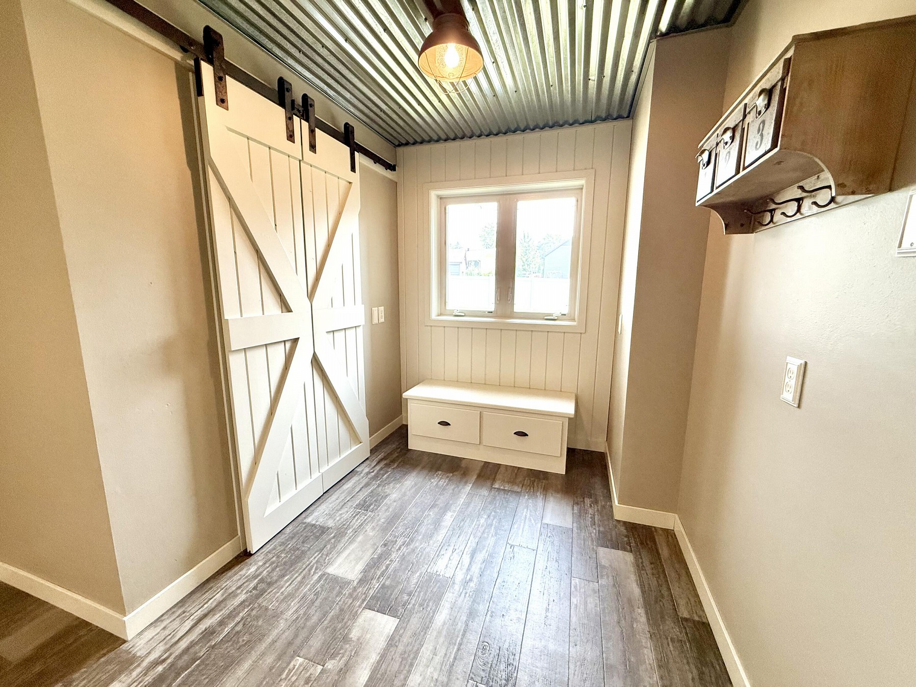 709 Park Ave&nbsp;Circle, Brookings, SD 57006