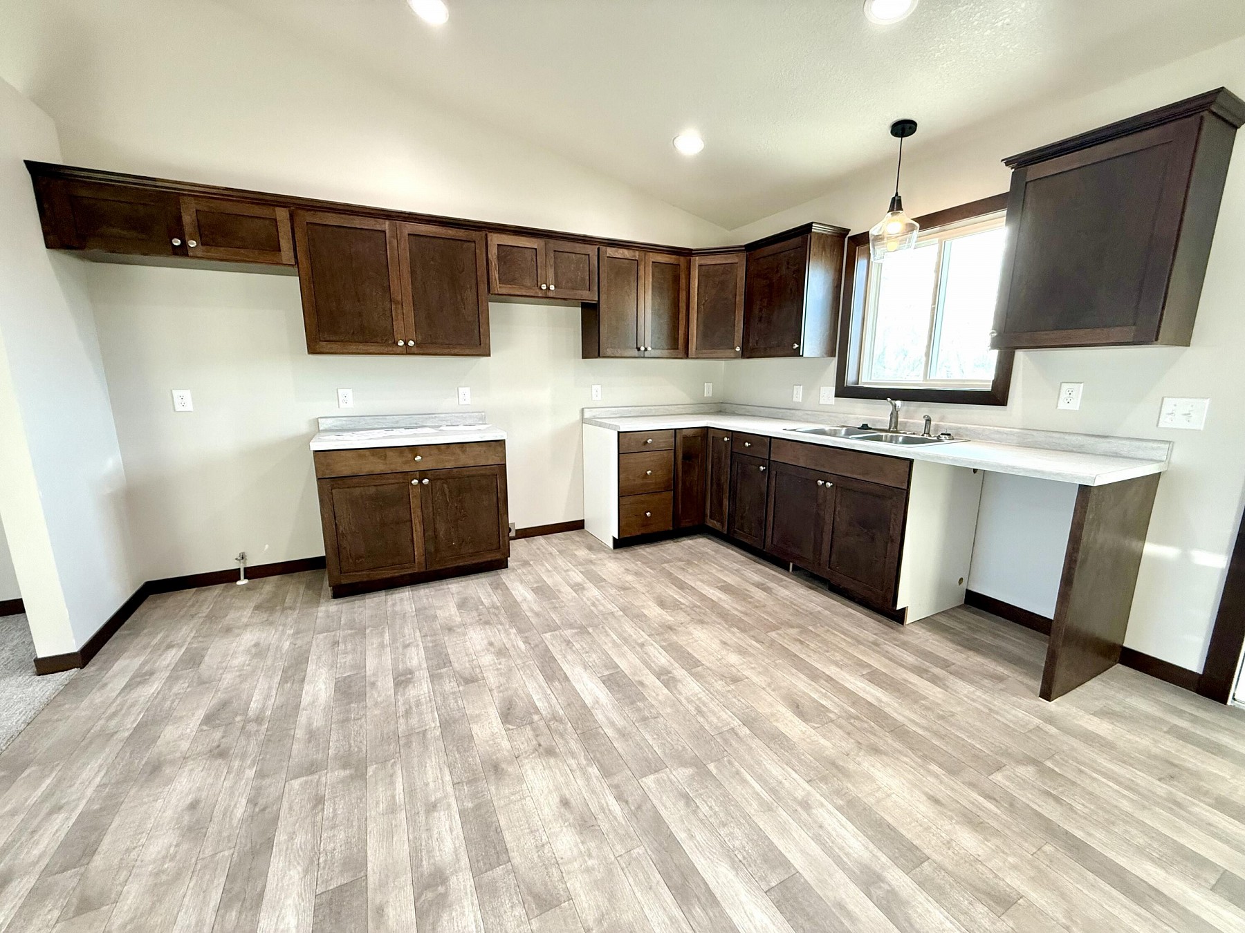 2012 Rapid Valley&nbsp;Avenue, Brookings, SD 57006