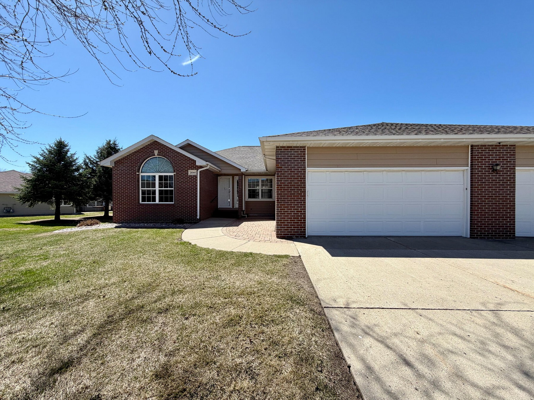 2044 Arbor&nbsp;Ridge, Brookings, SD 57006