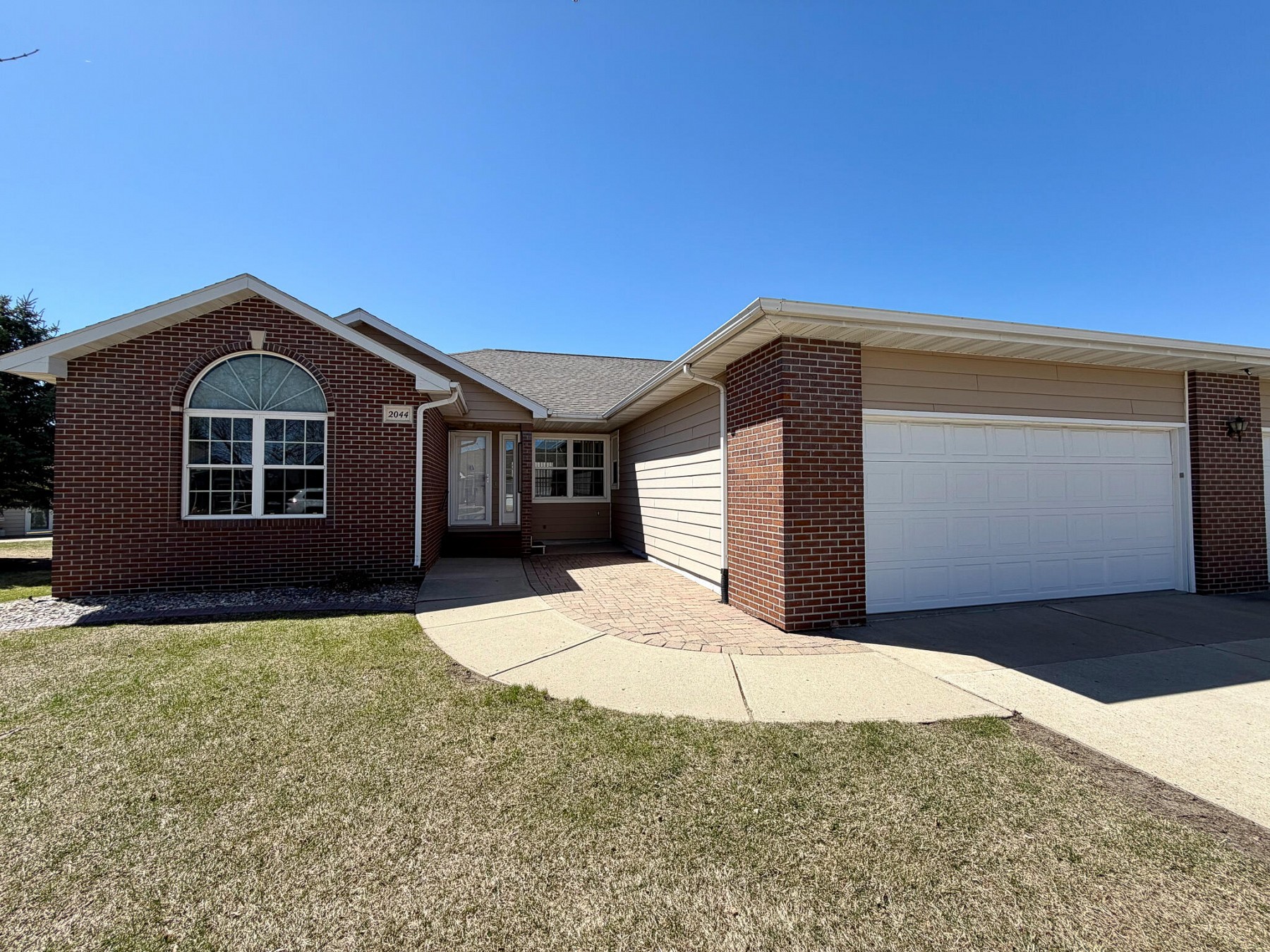 2044 Arbor&nbsp;Ridge, Brookings, SD 57006