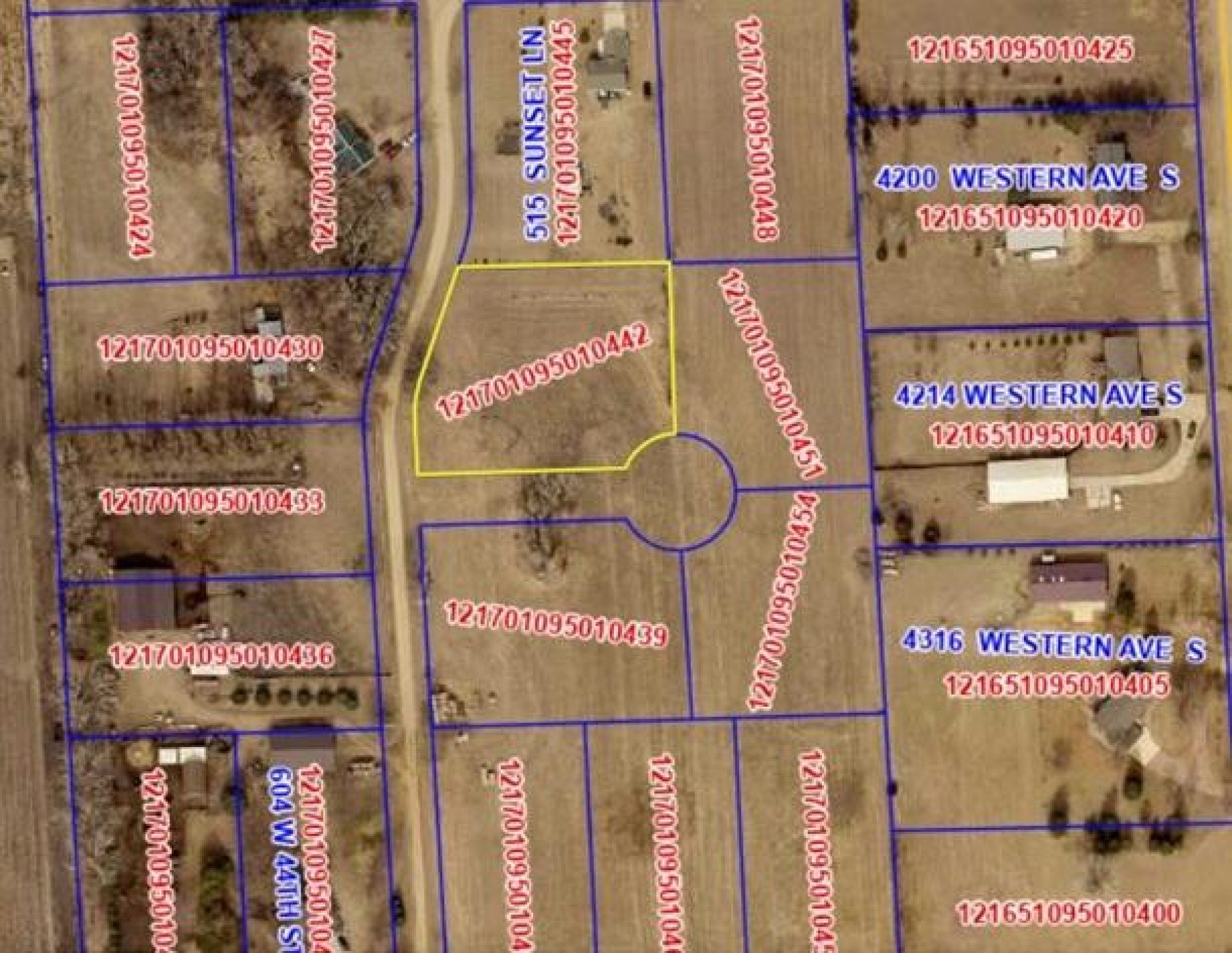 25 Southern Estates Addition, Brookings, SD 57006