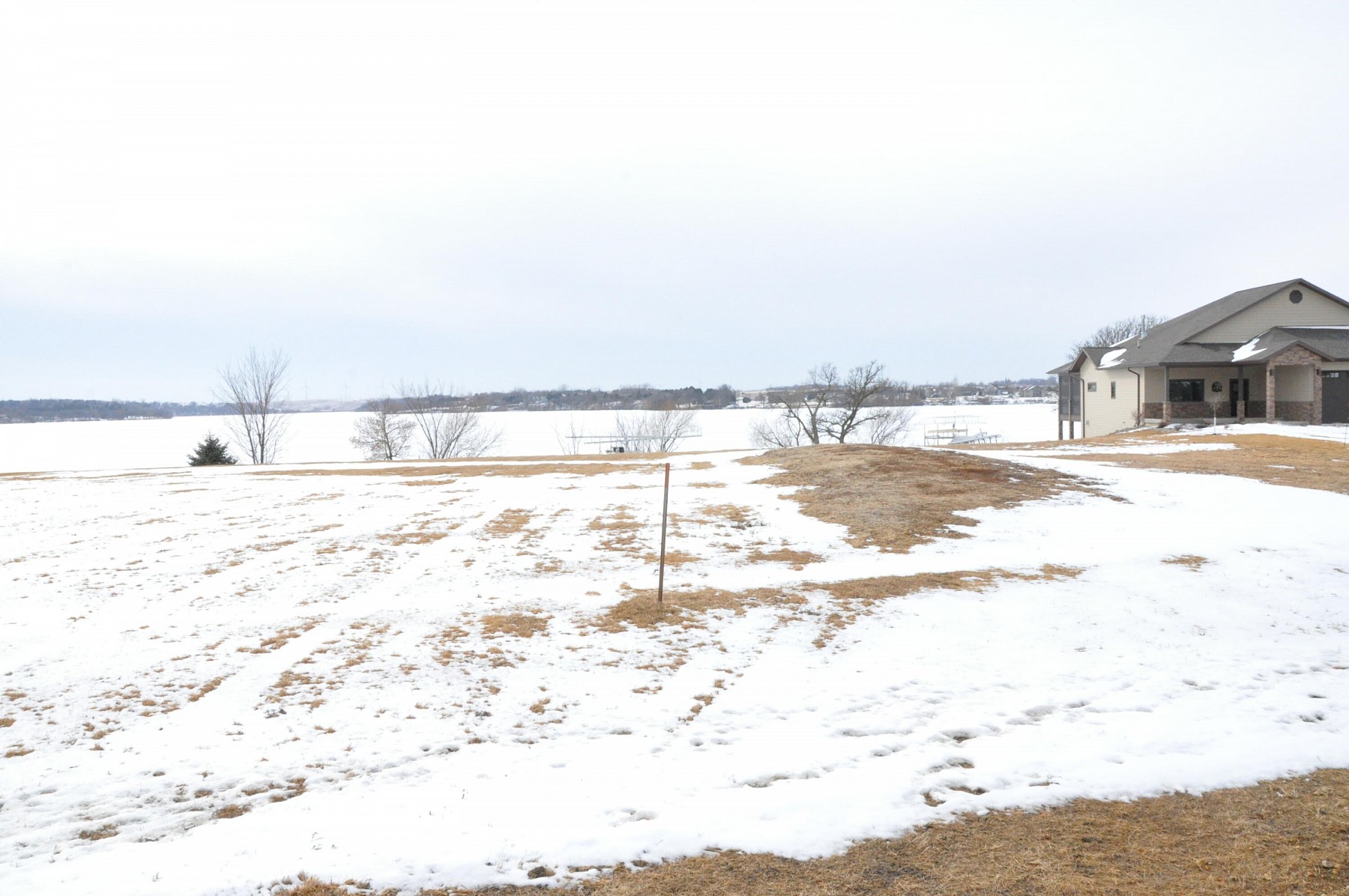 L6,B1 Sunset Point Addition, Lake Hendricks, SD 57006