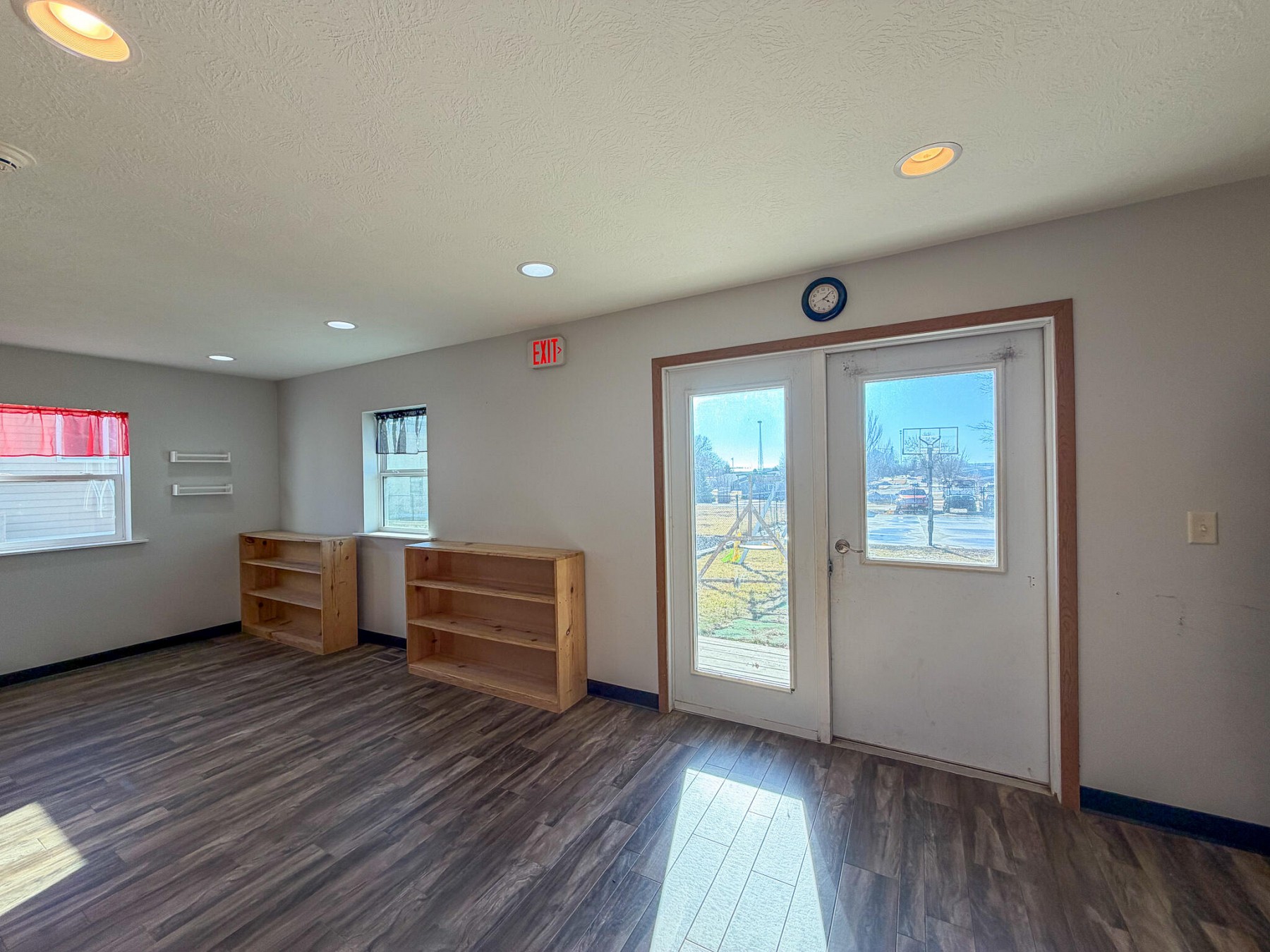 215/217 Main St, Arlington, SD 57212