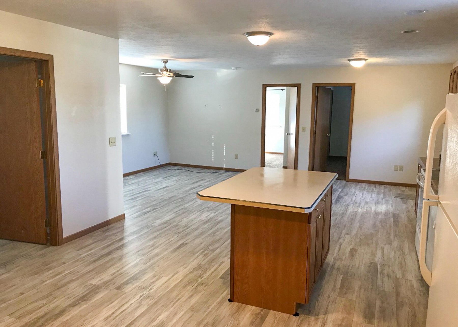 215/217 Main St, Arlington, SD 57212