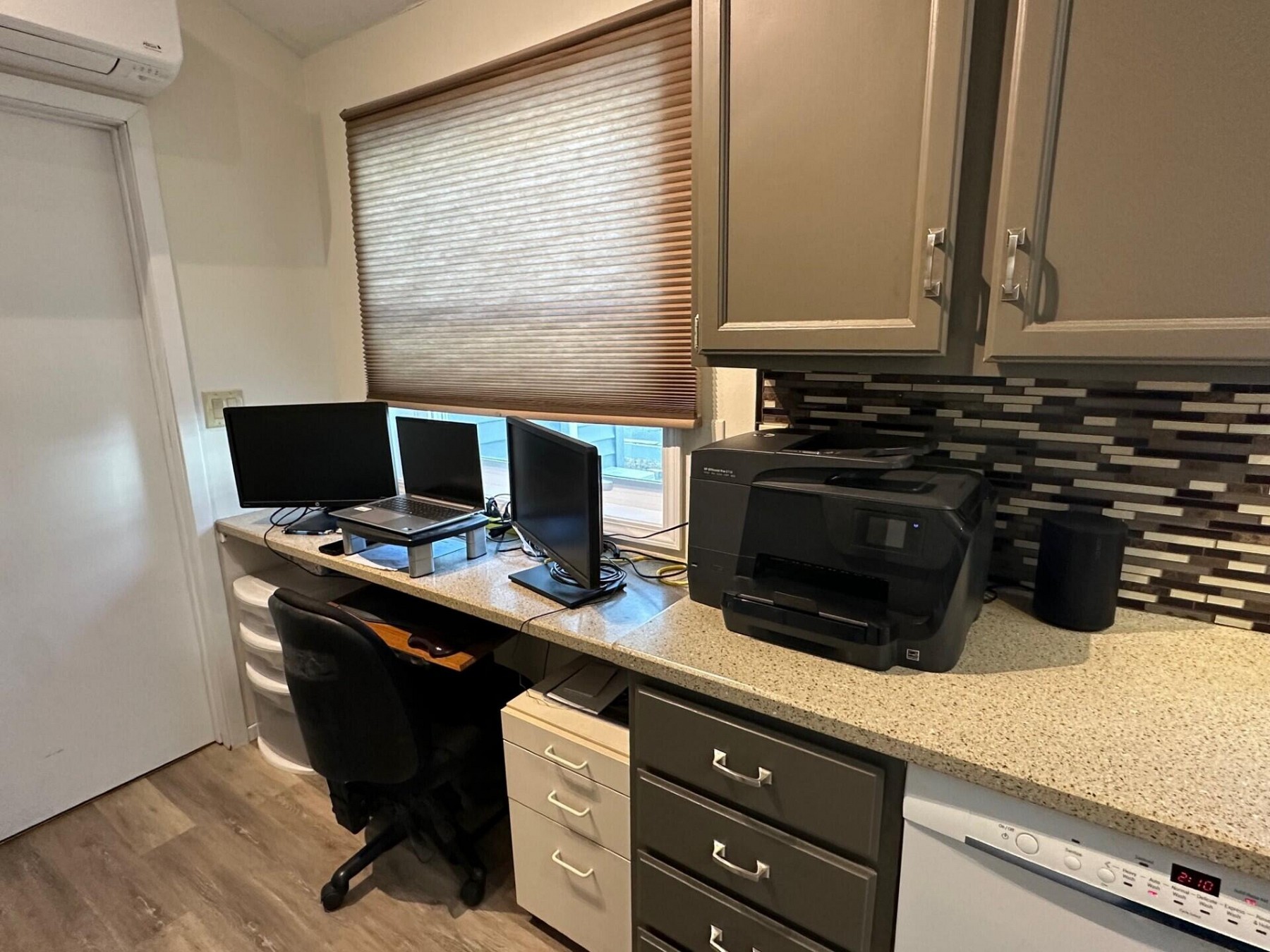 1537 Orchard&nbsp;Drive, Brookings, SD 57006