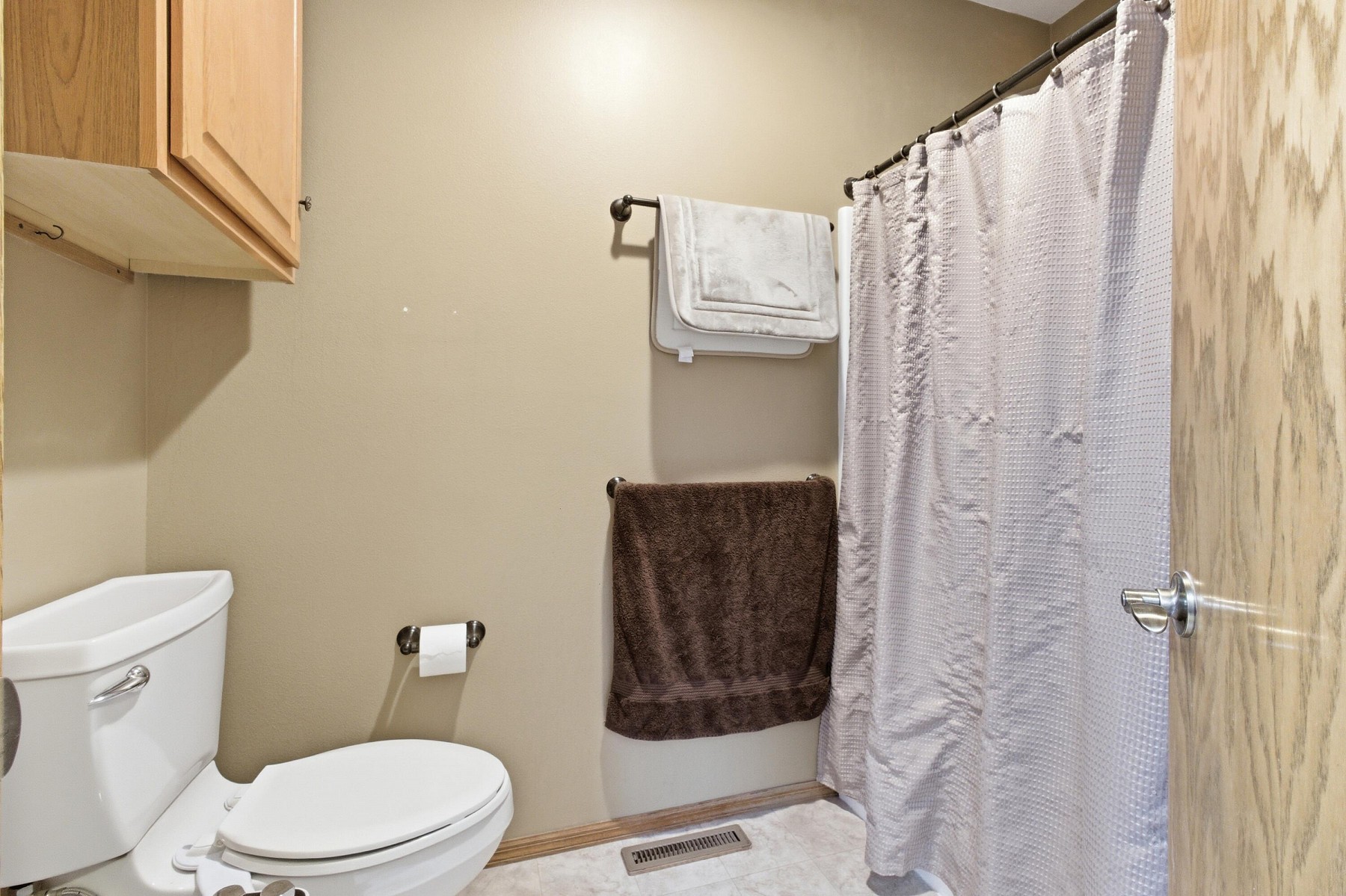 909 Christine&nbsp;Avenue, Brookings, SD 57006