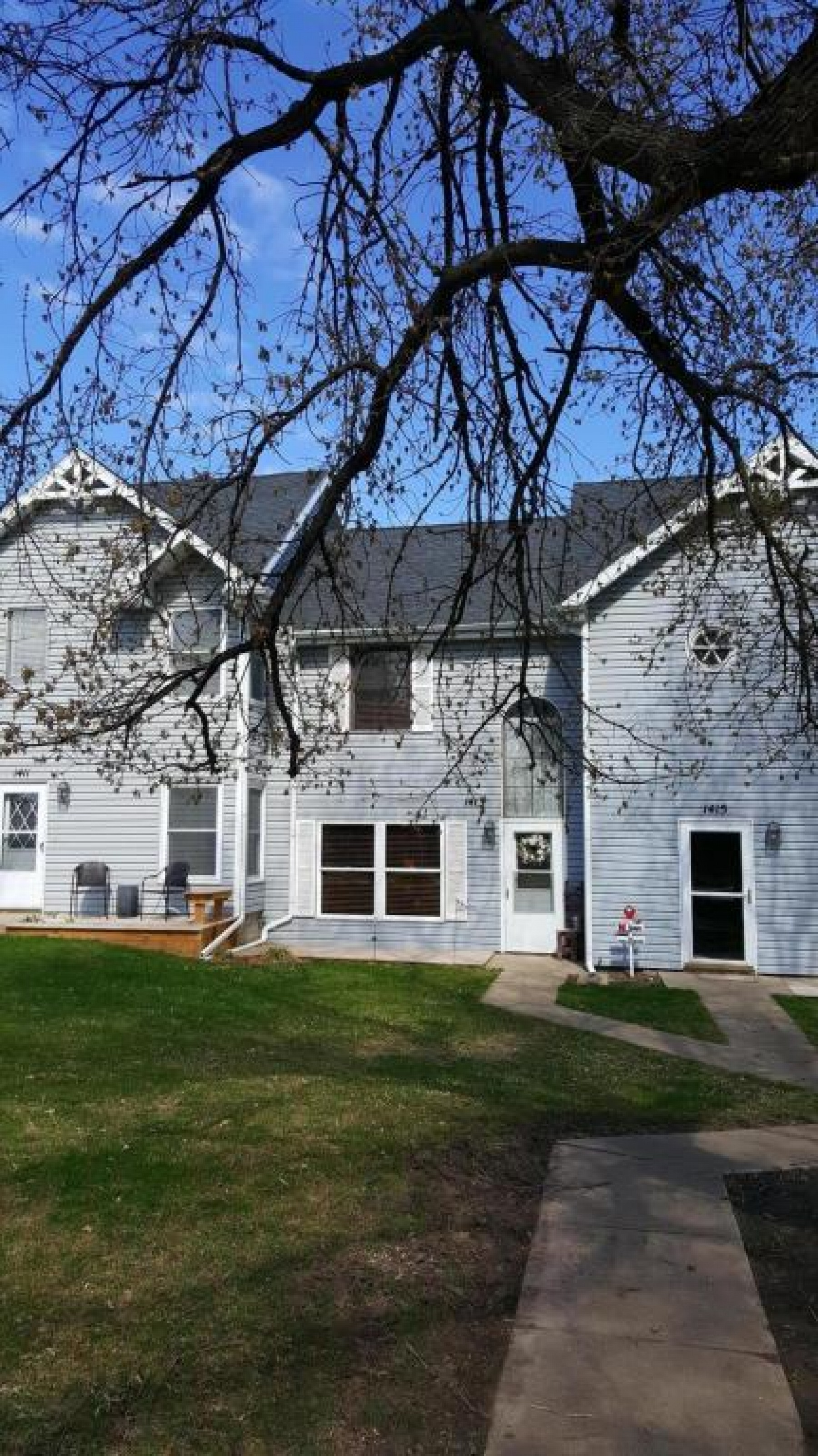 1413 8th Street S, Brookings, SD 57006