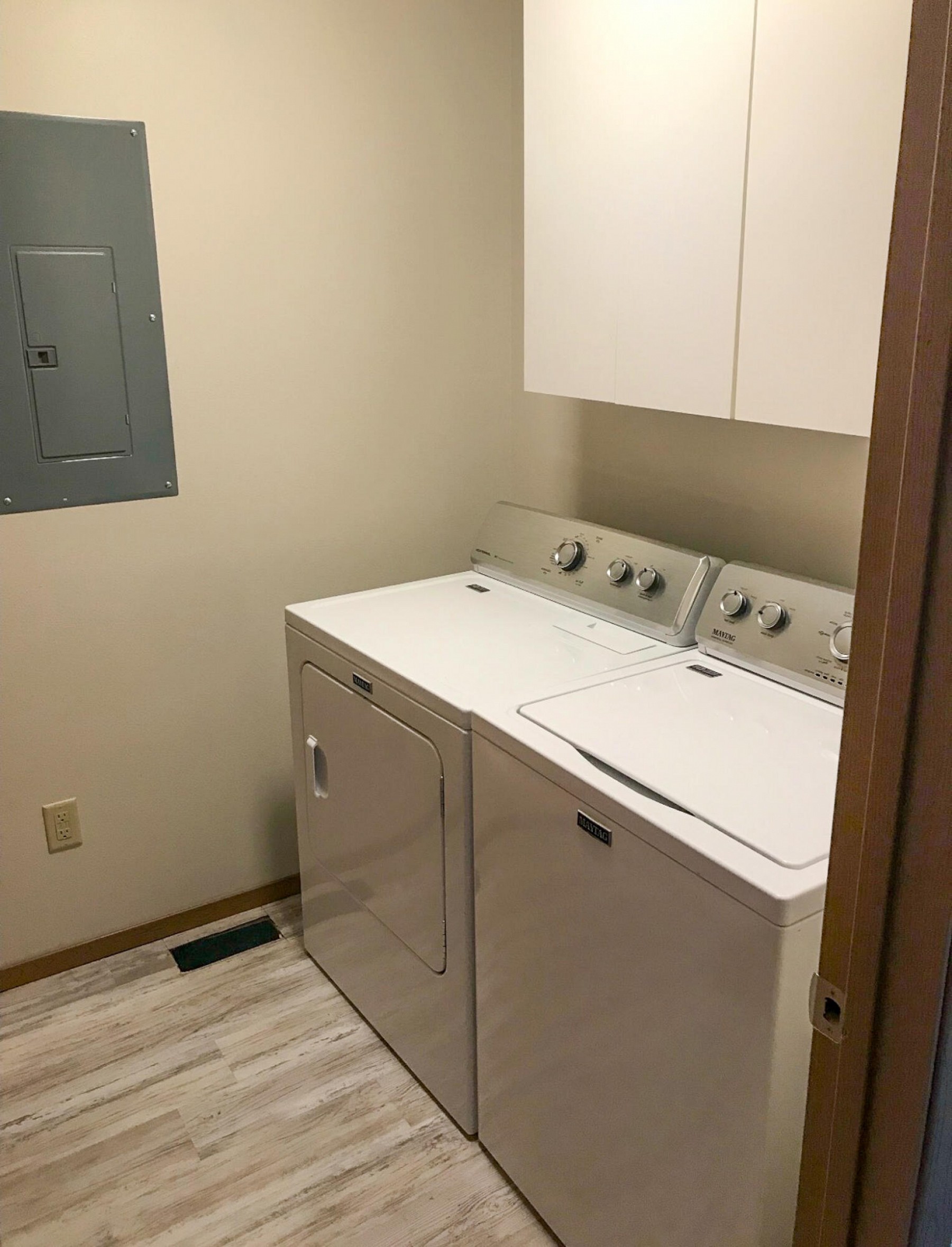 215/217 Main&nbsp;Street&nbsp;S, Arlington, SD 57212