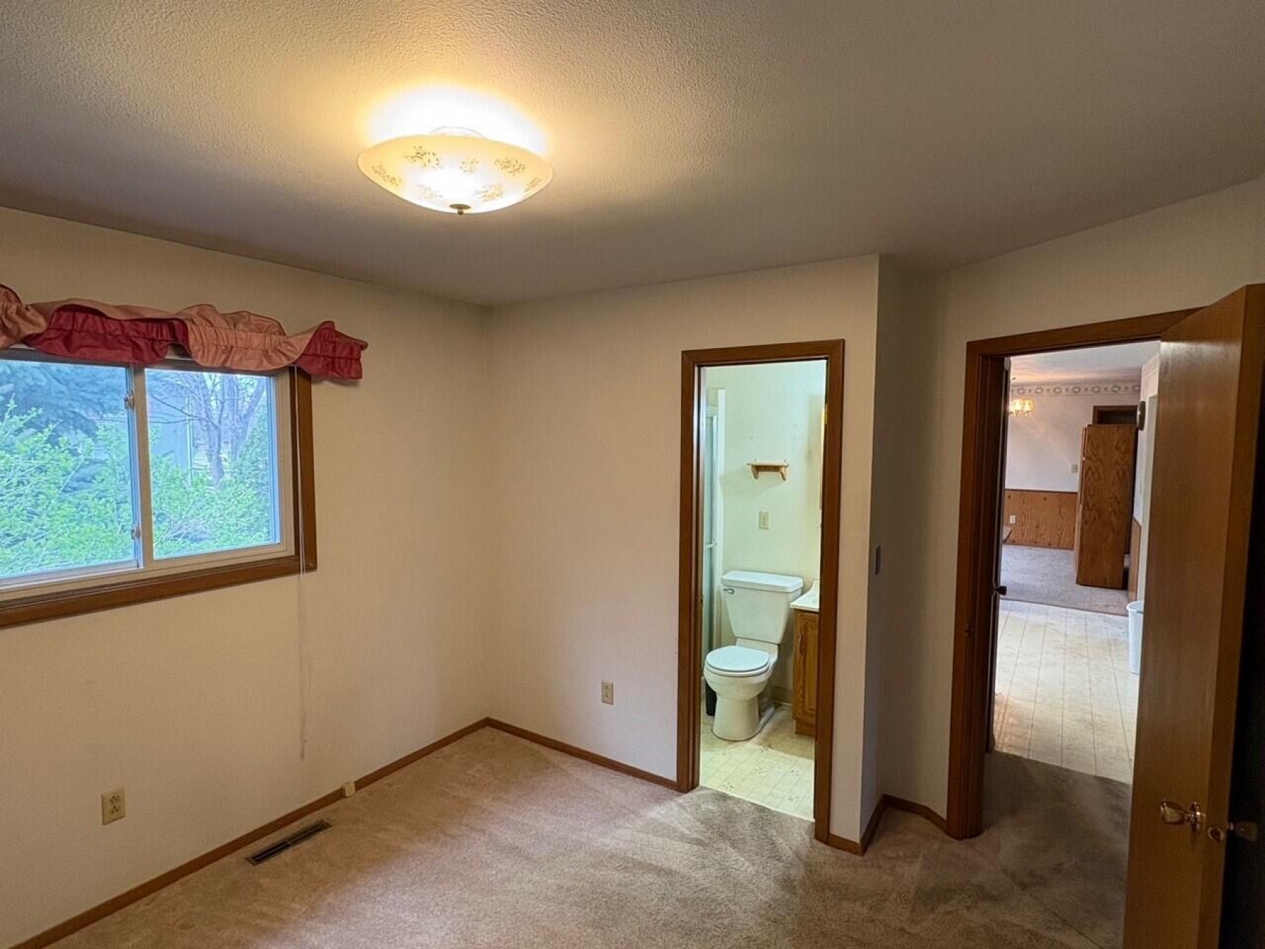 2055 1st&nbsp;Street, Brookings, SD 57006