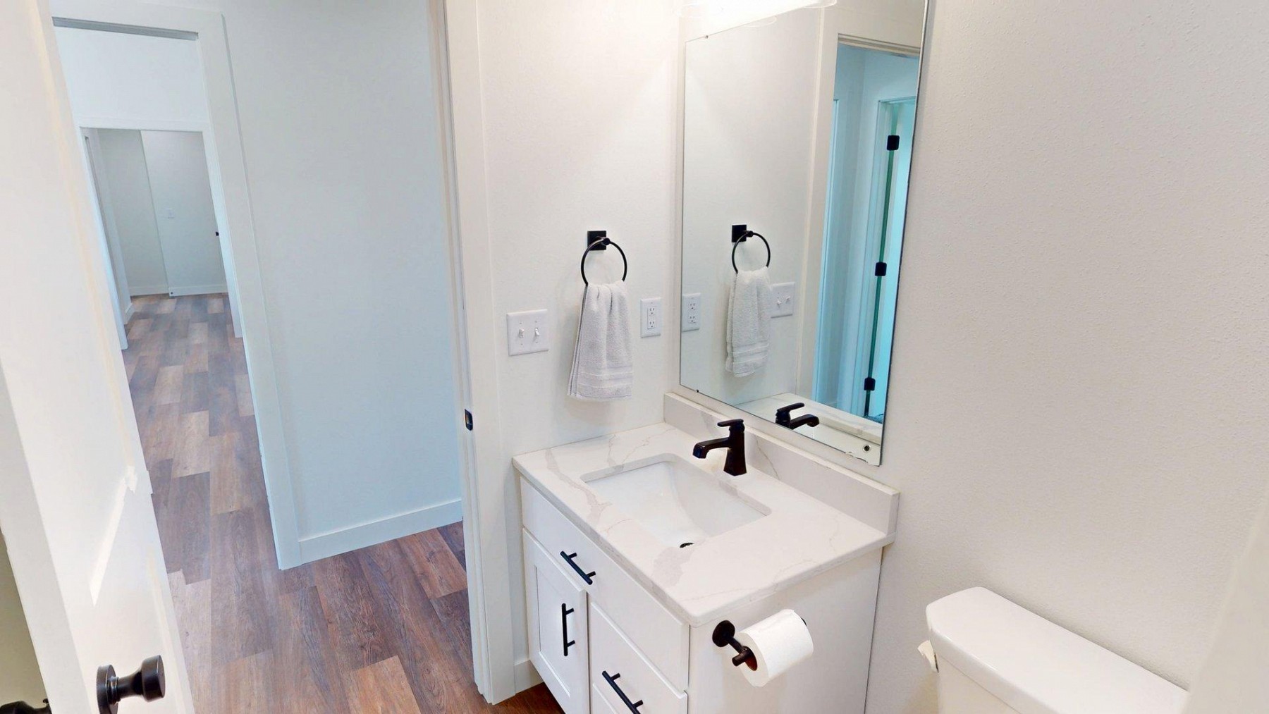 1834 Briarwood&nbsp;Circle, Brookings, SD 57006