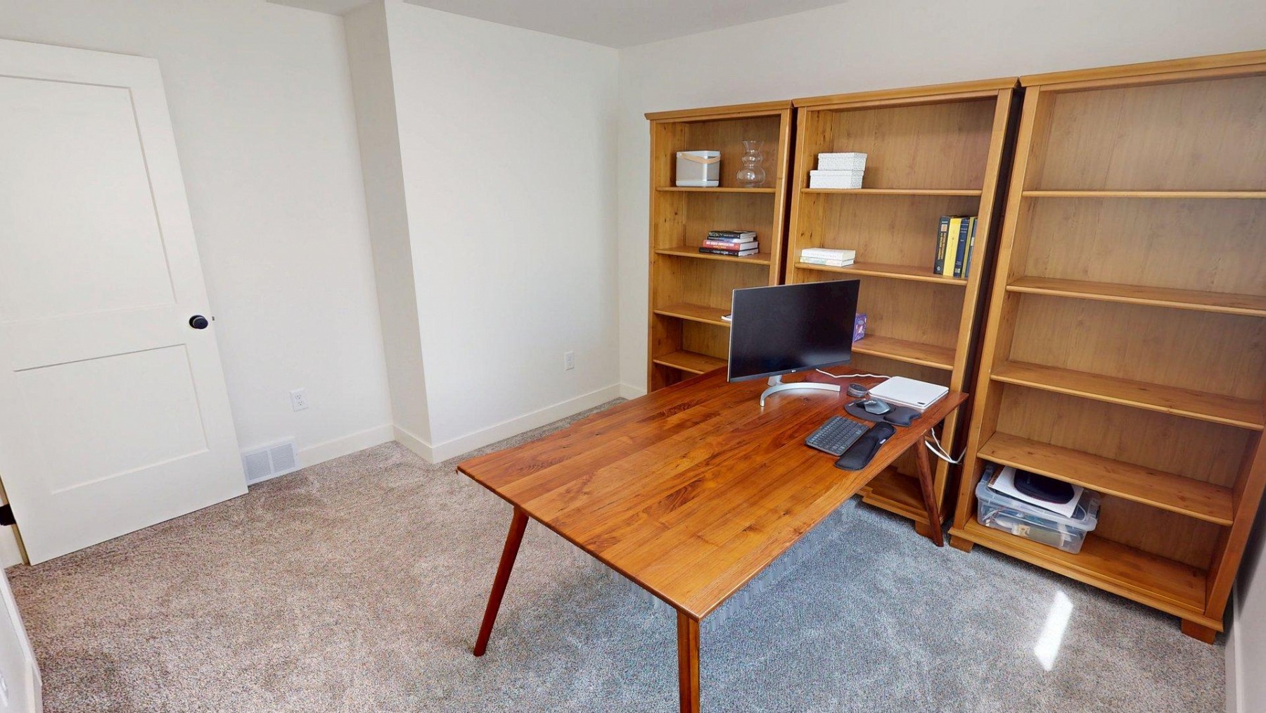 1834 Briarwood&nbsp;Circle, Brookings, SD 57006