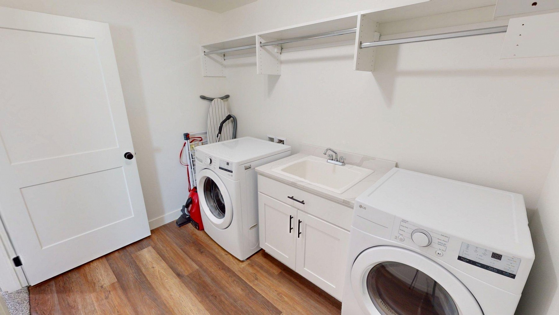 1834 Briarwood&nbsp;Circle, Brookings, SD 57006