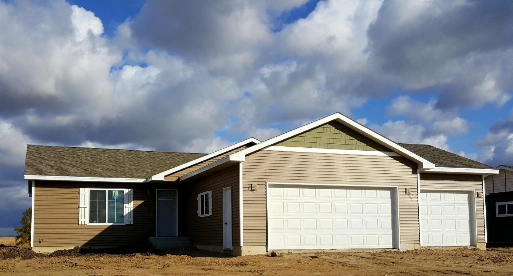 406 5th Street, Volga, SD 57071