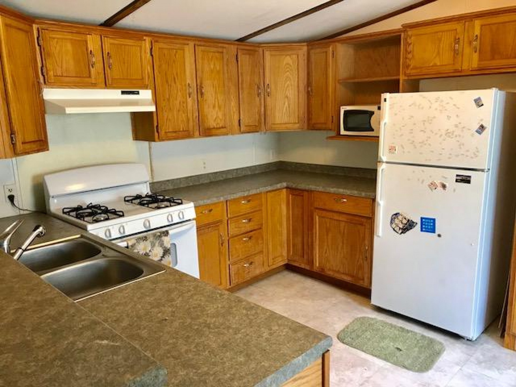 408 3rd Ave S, Brookings, SD 57006