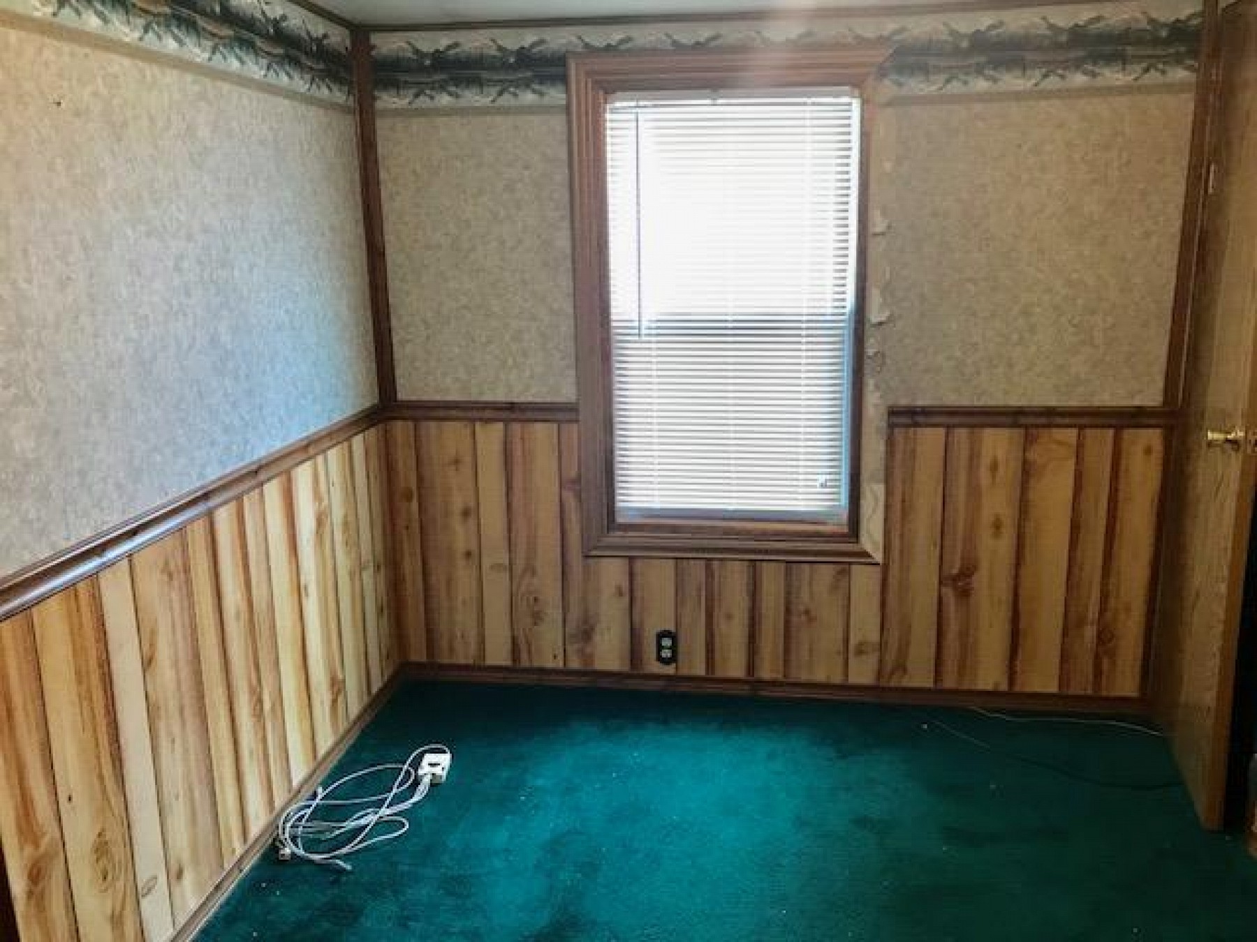 408 3rd Ave S, Brookings, SD 57006