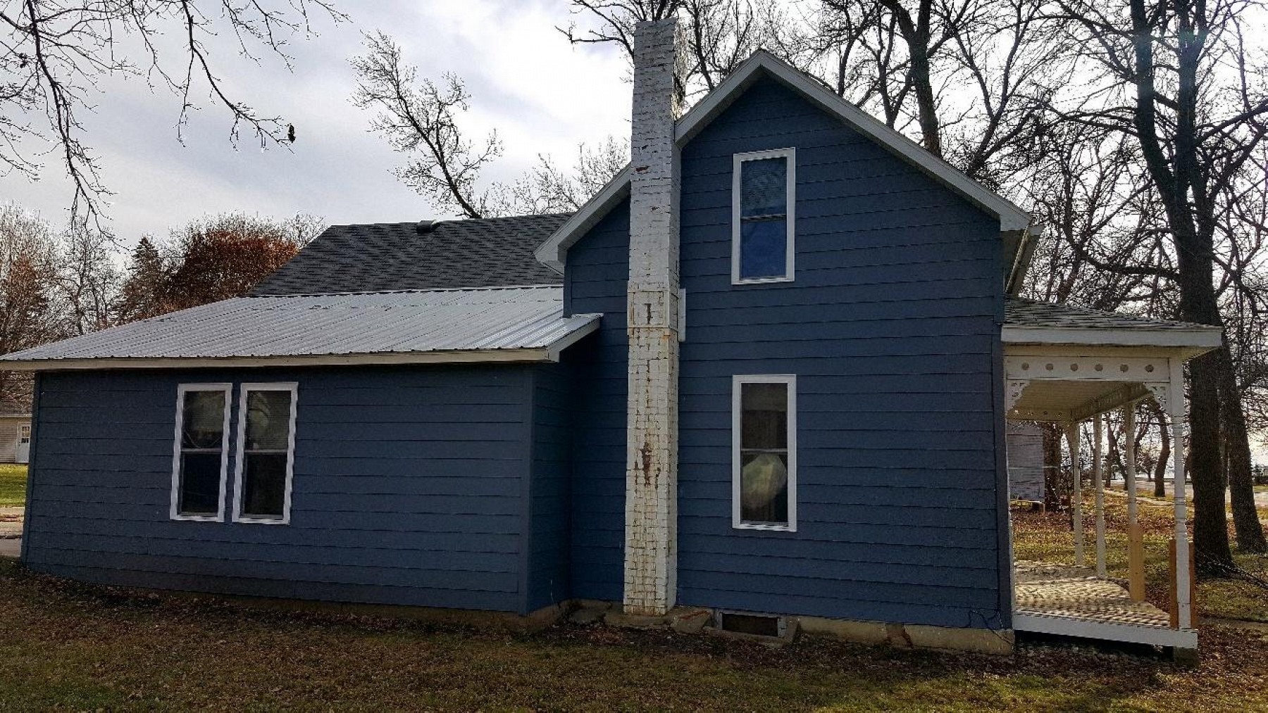 202 Hooker Avenue, White, SD 57276