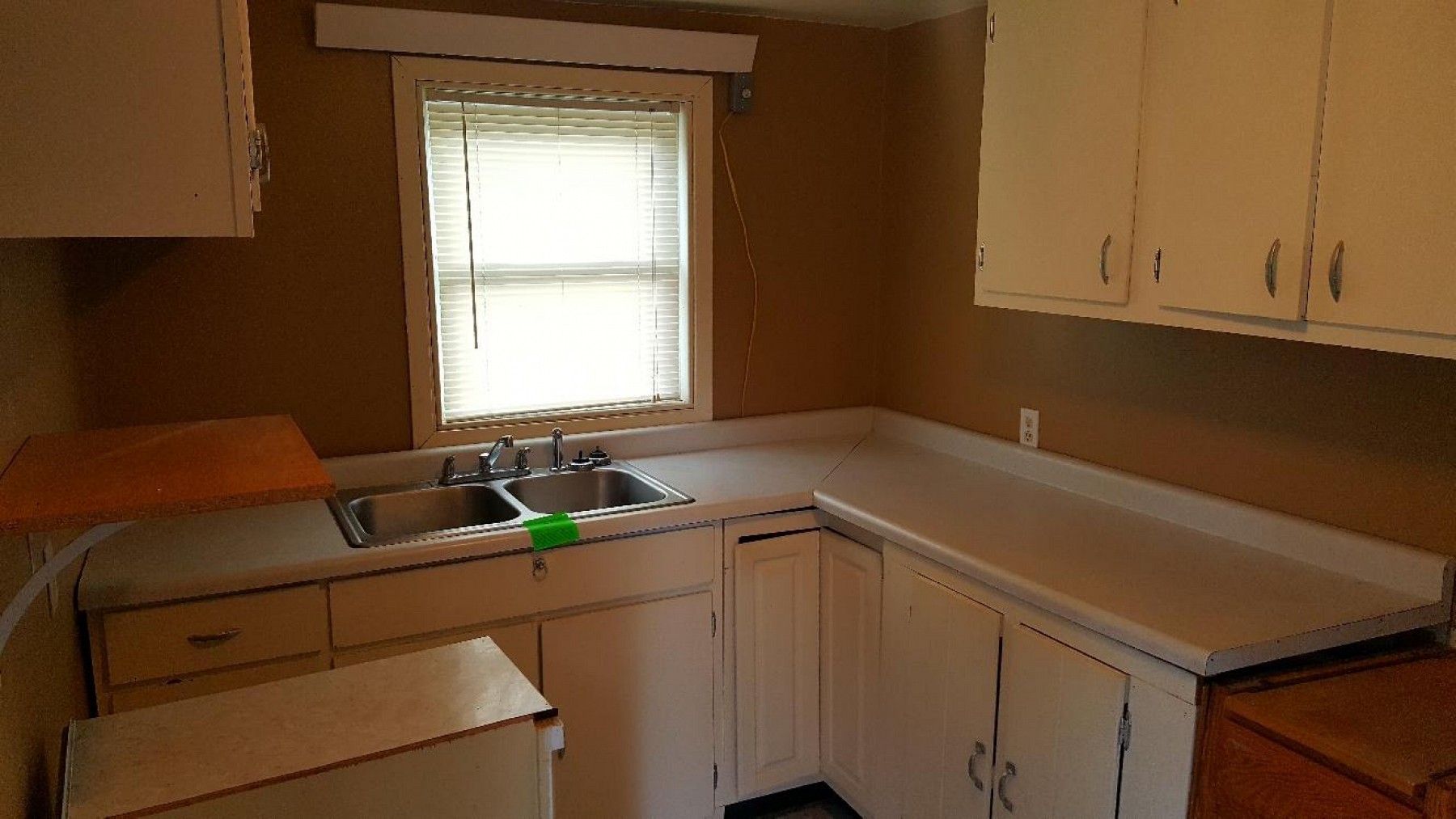 202 Hooker Avenue, White, SD 57276