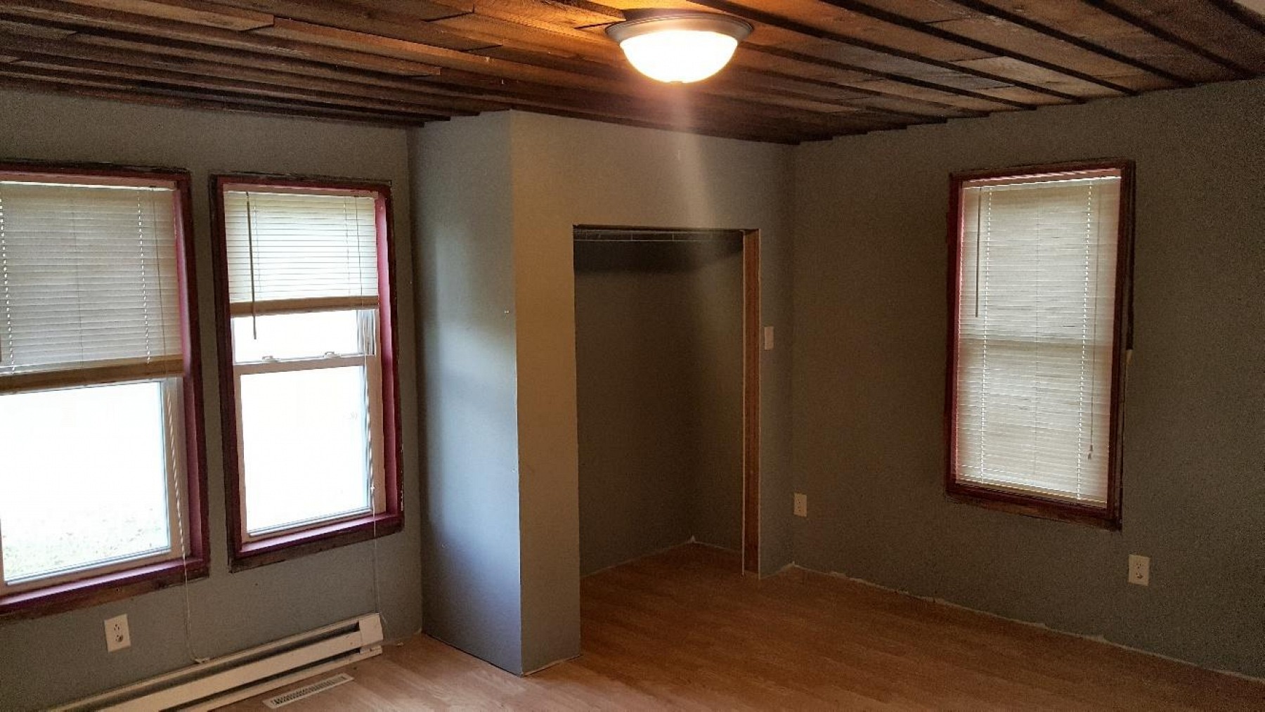 202 Hooker Avenue, White, SD 57276