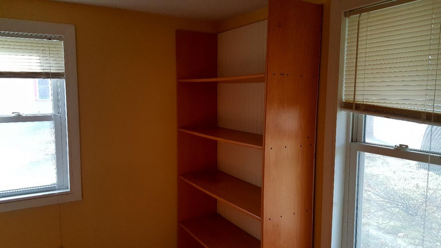 202 Hooker Avenue, White, SD 57276