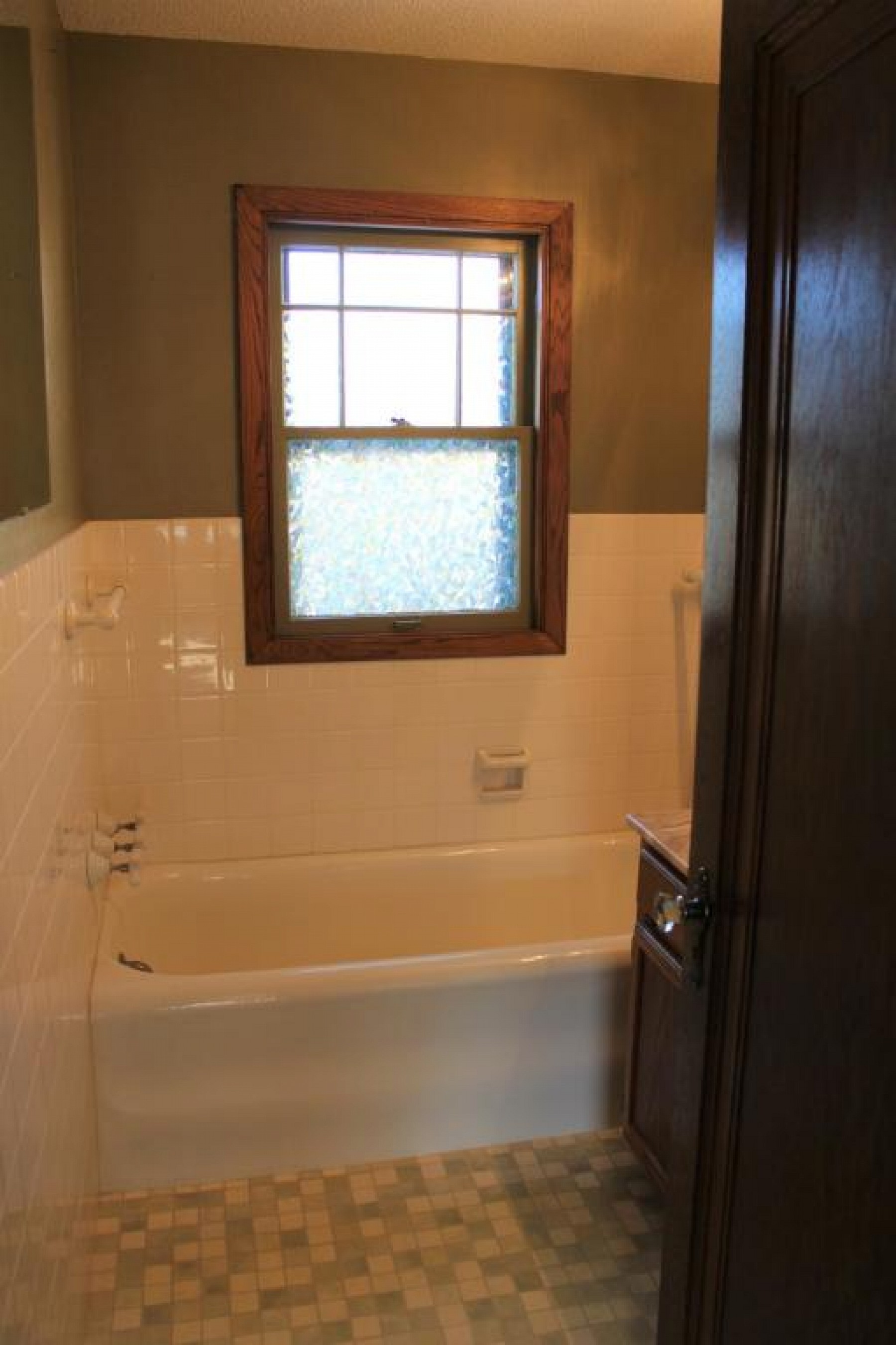 423 Kasan Avenue, Volga, SD 57071