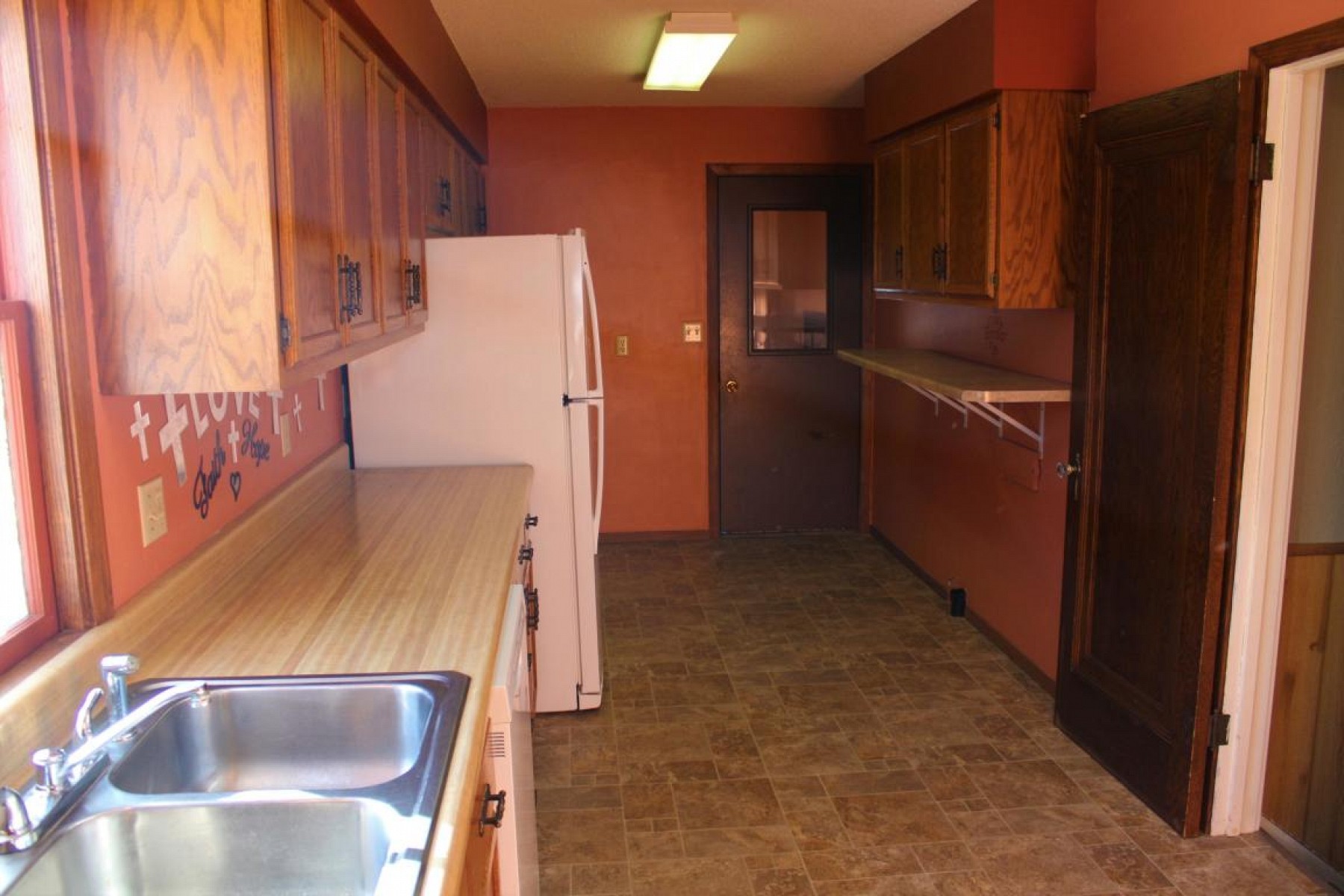 423 Kasan Avenue, Volga, SD 57071