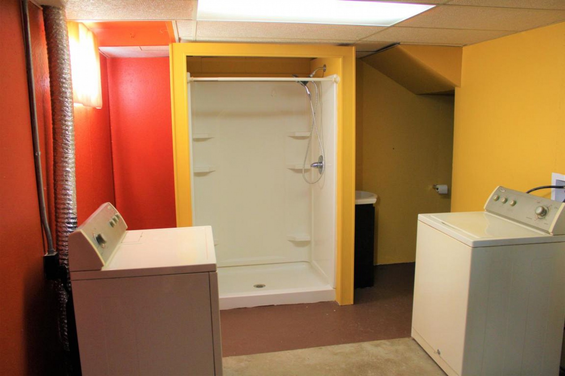 423 Kasan Avenue, Volga, SD 57071