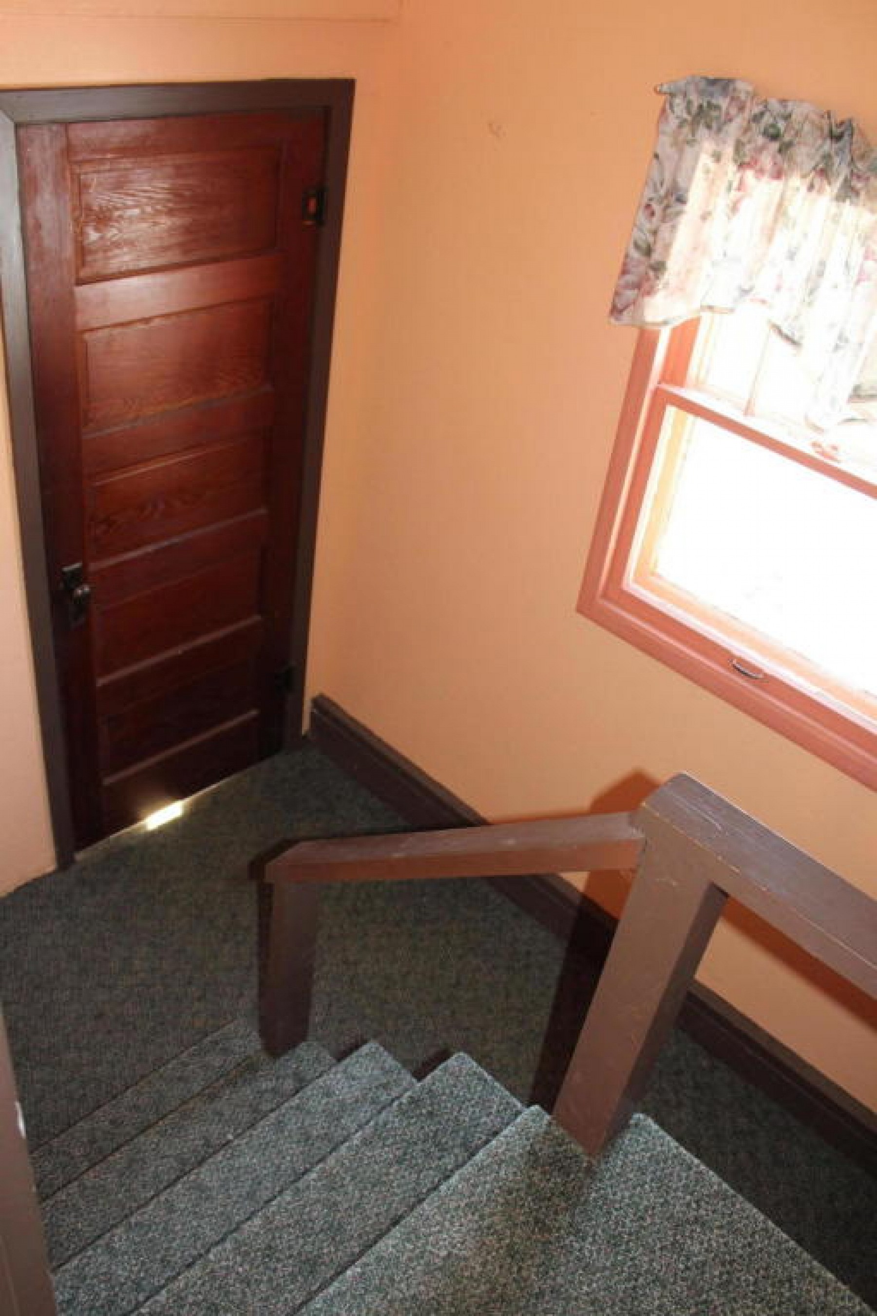 423 Kasan Avenue, Volga, SD 57071