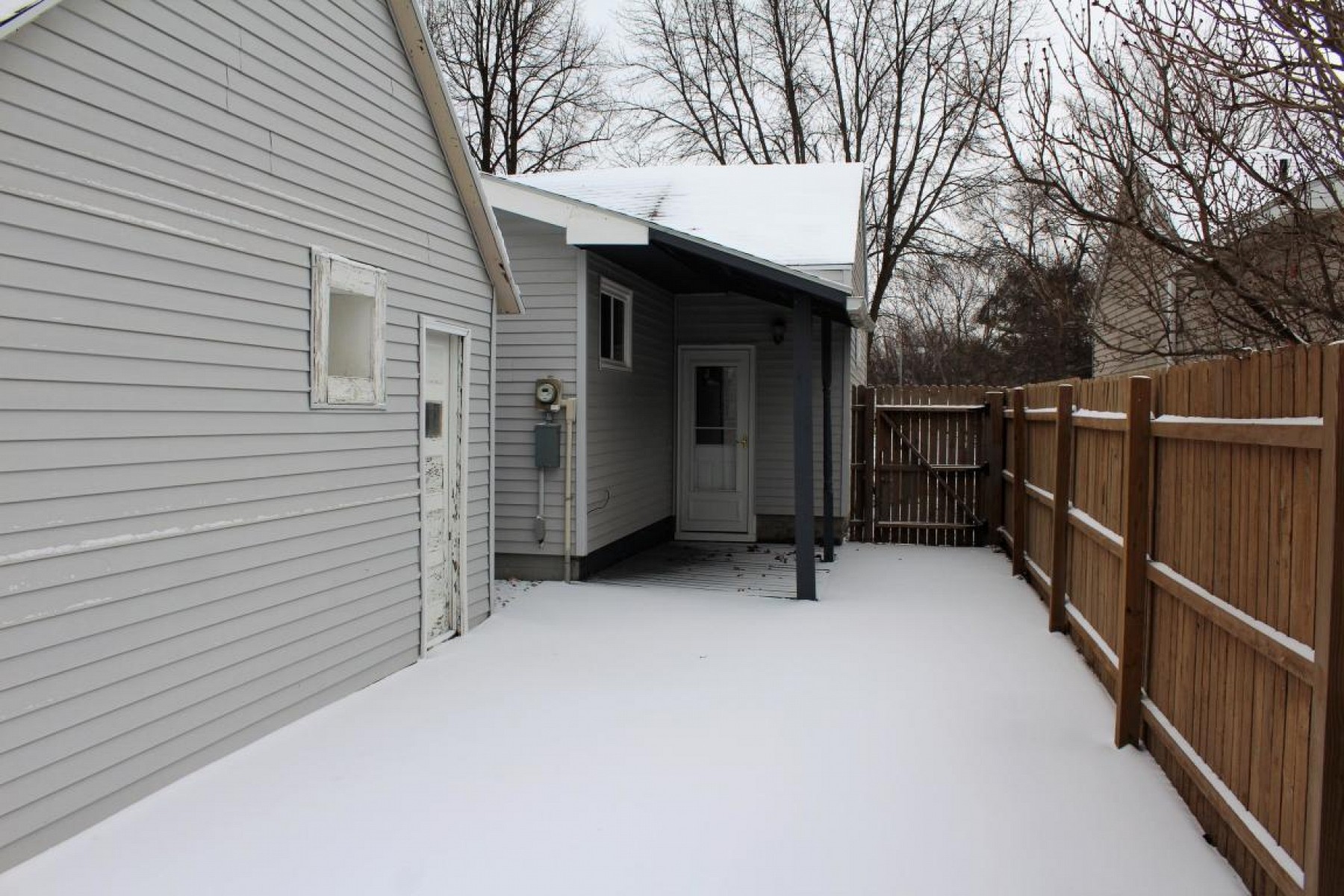 403 Hansina Avenue, Volga, SD 57071