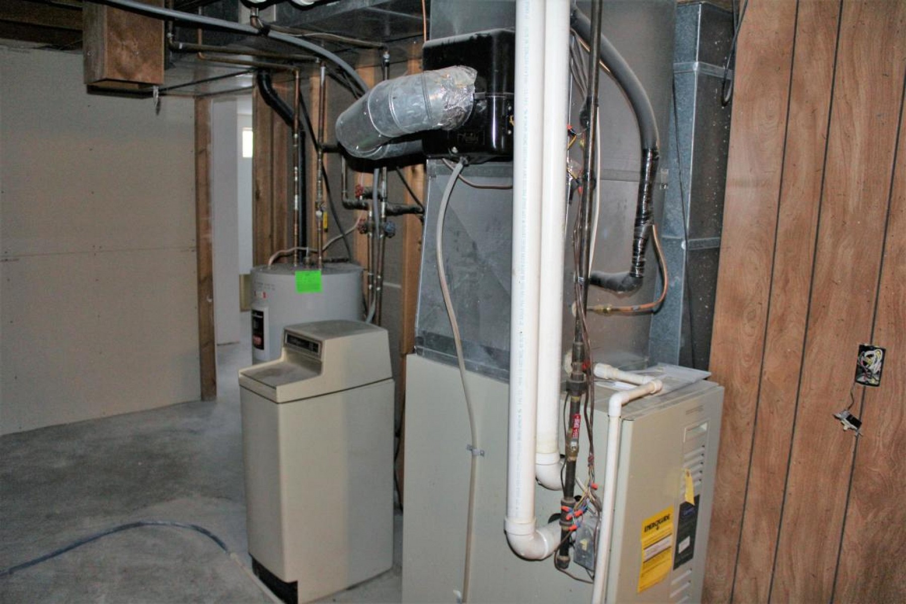 1504 Calumet Road, Brookings, SD 57006