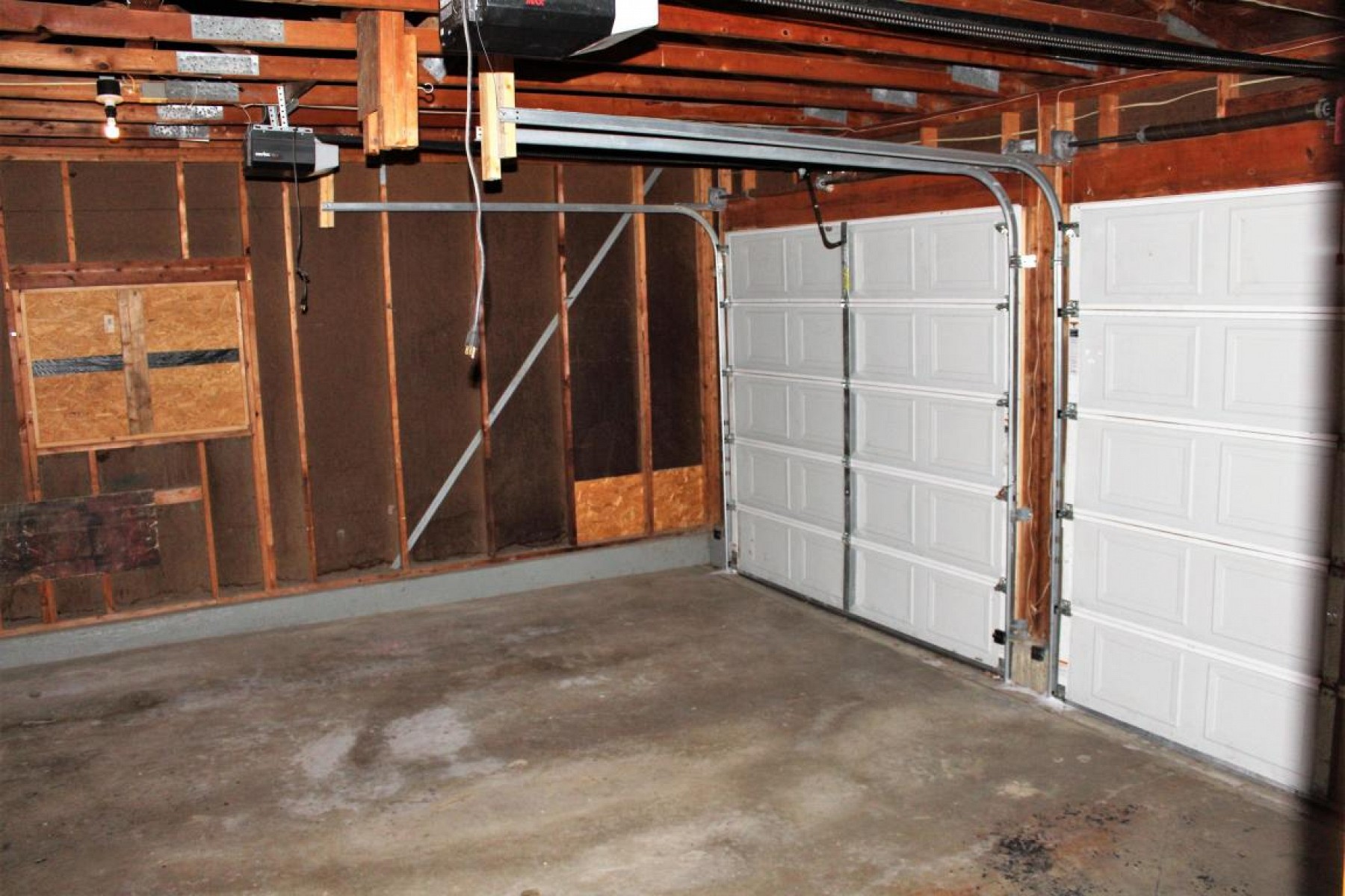 1504 Calumet Road, Brookings, SD 57006