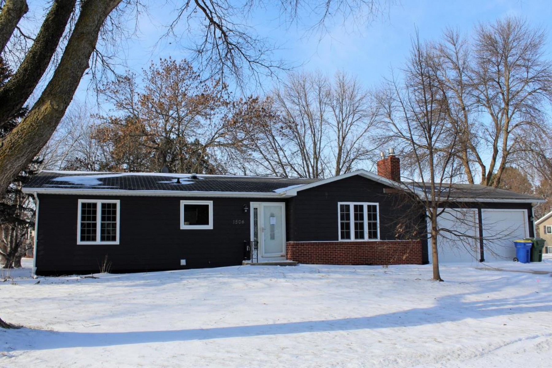 1504 Calumet Road, Brookings, SD 57006