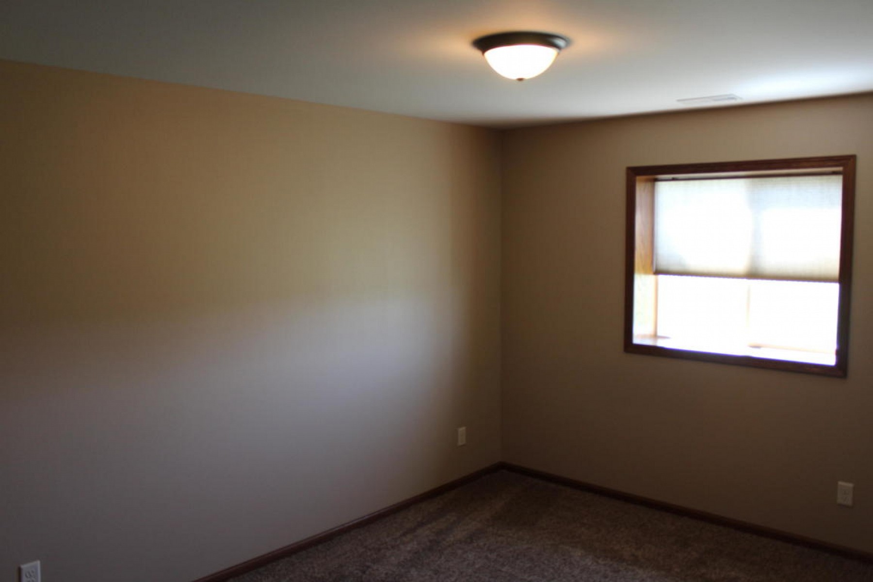 101 Edman Avenue, Volga, SD 57071