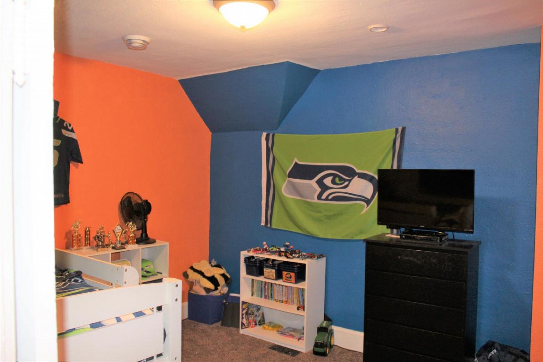 225 Hansina Avenue, Volga, SD 57071