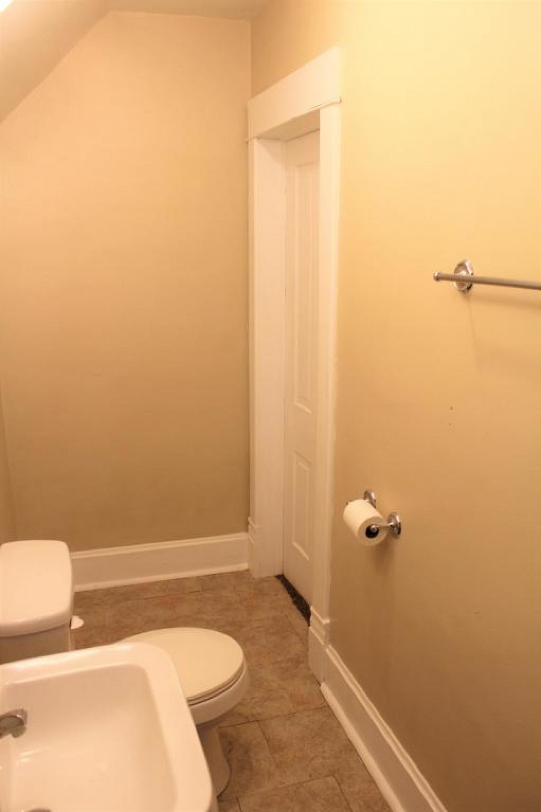 225 Hansina Avenue, Volga, SD 57071