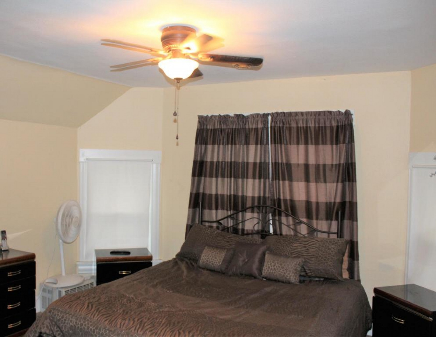 225 Hansina Avenue, Volga, SD 57071