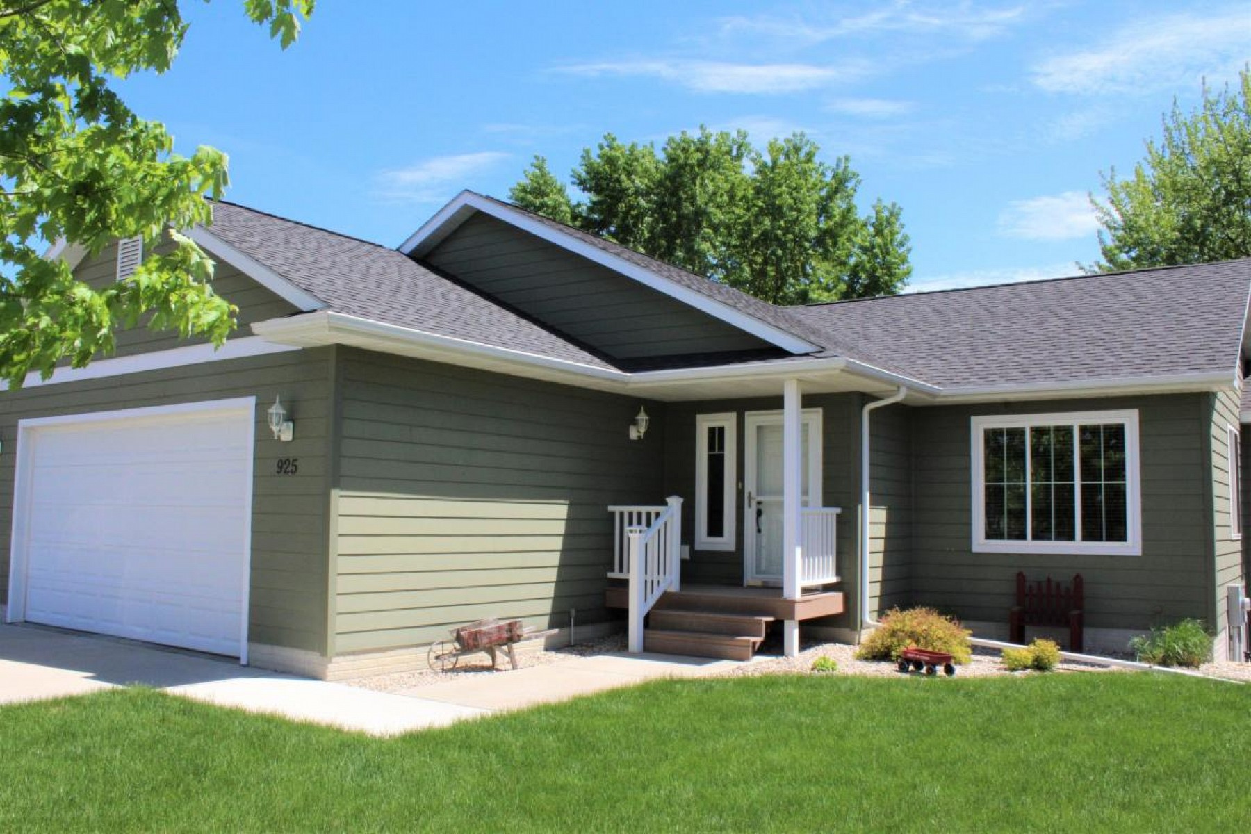 925 Western Avenue S, Brookings, SD 57006