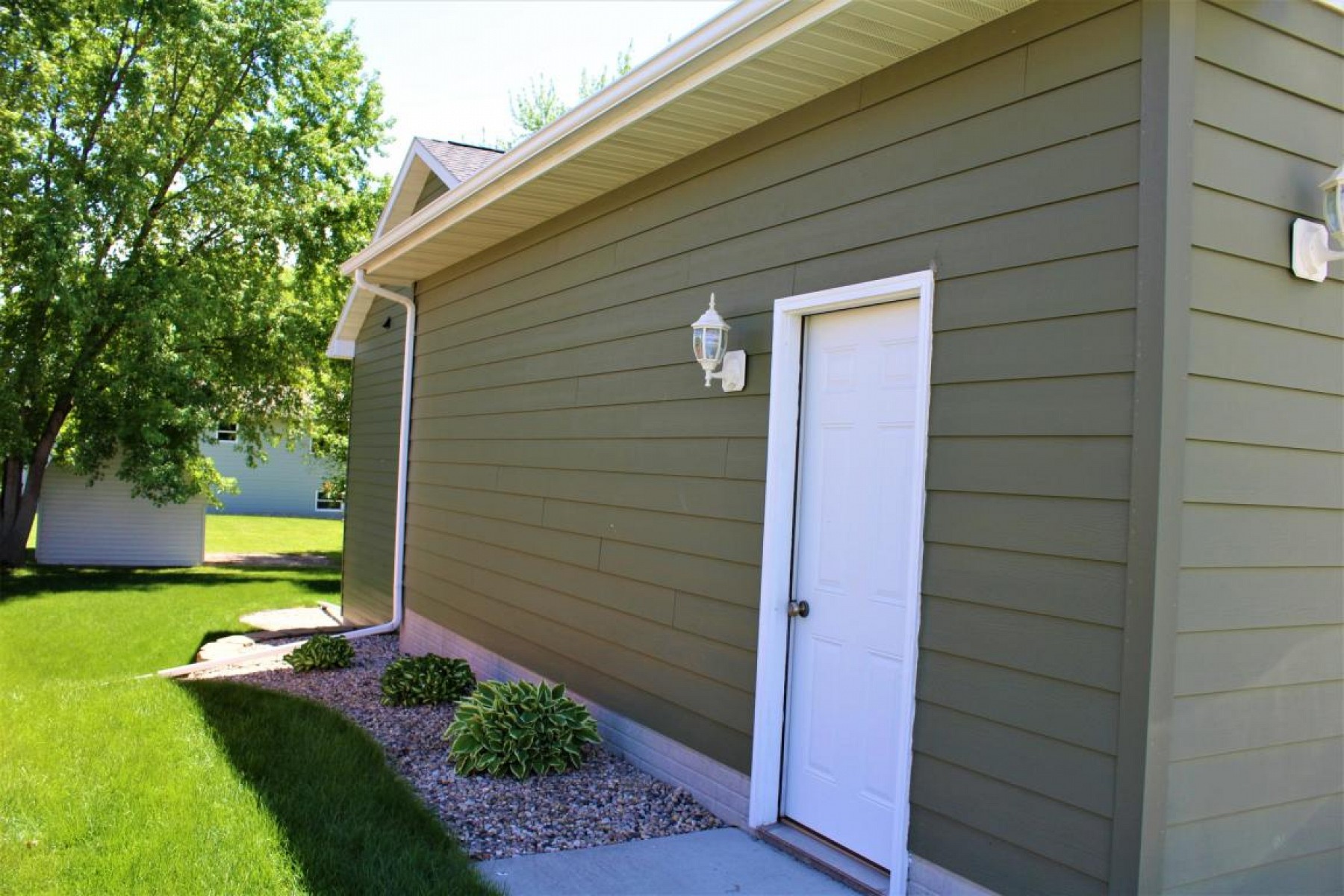 925 Western Avenue S, Brookings, SD 57006