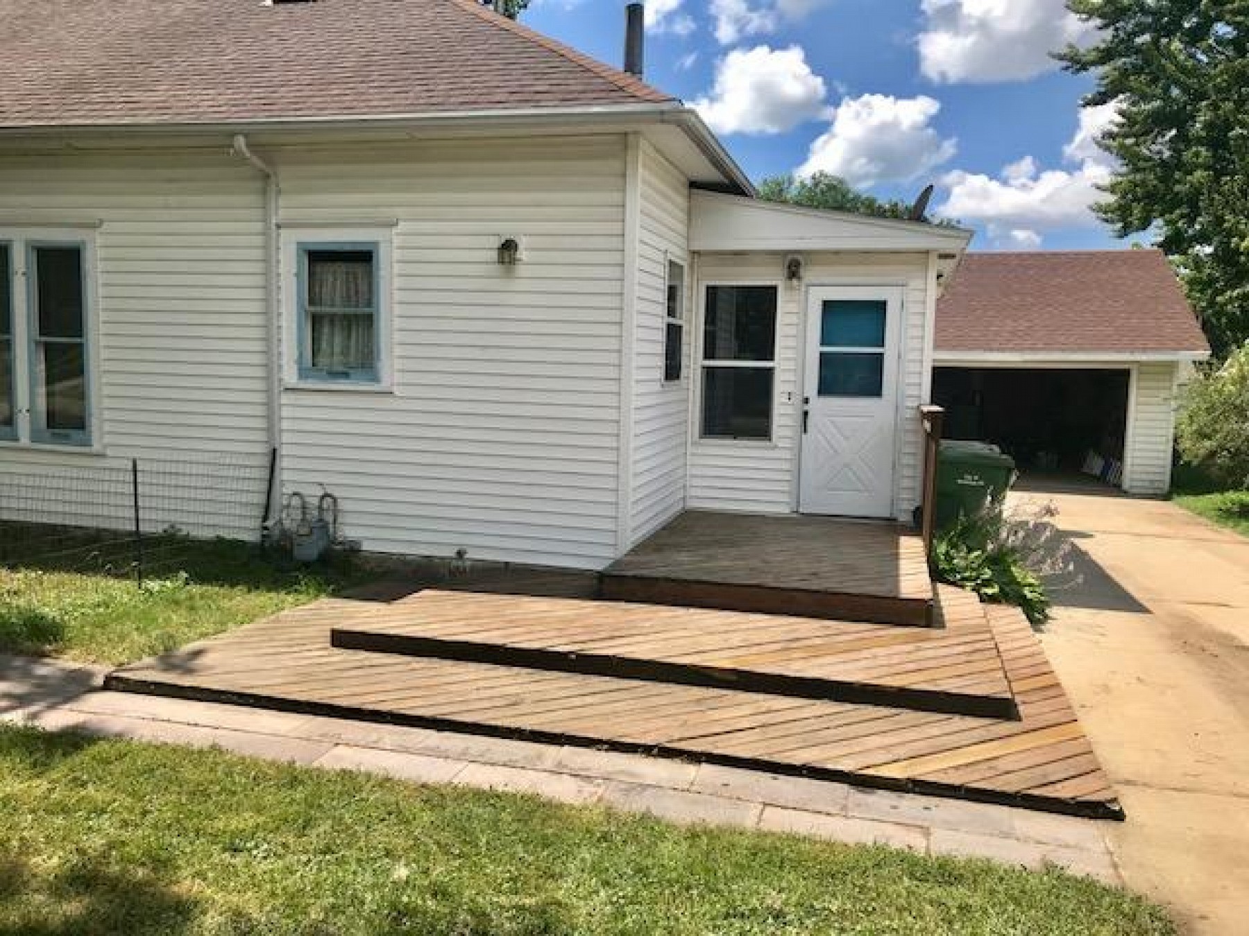 929 2nd, Brookings, SD 57006