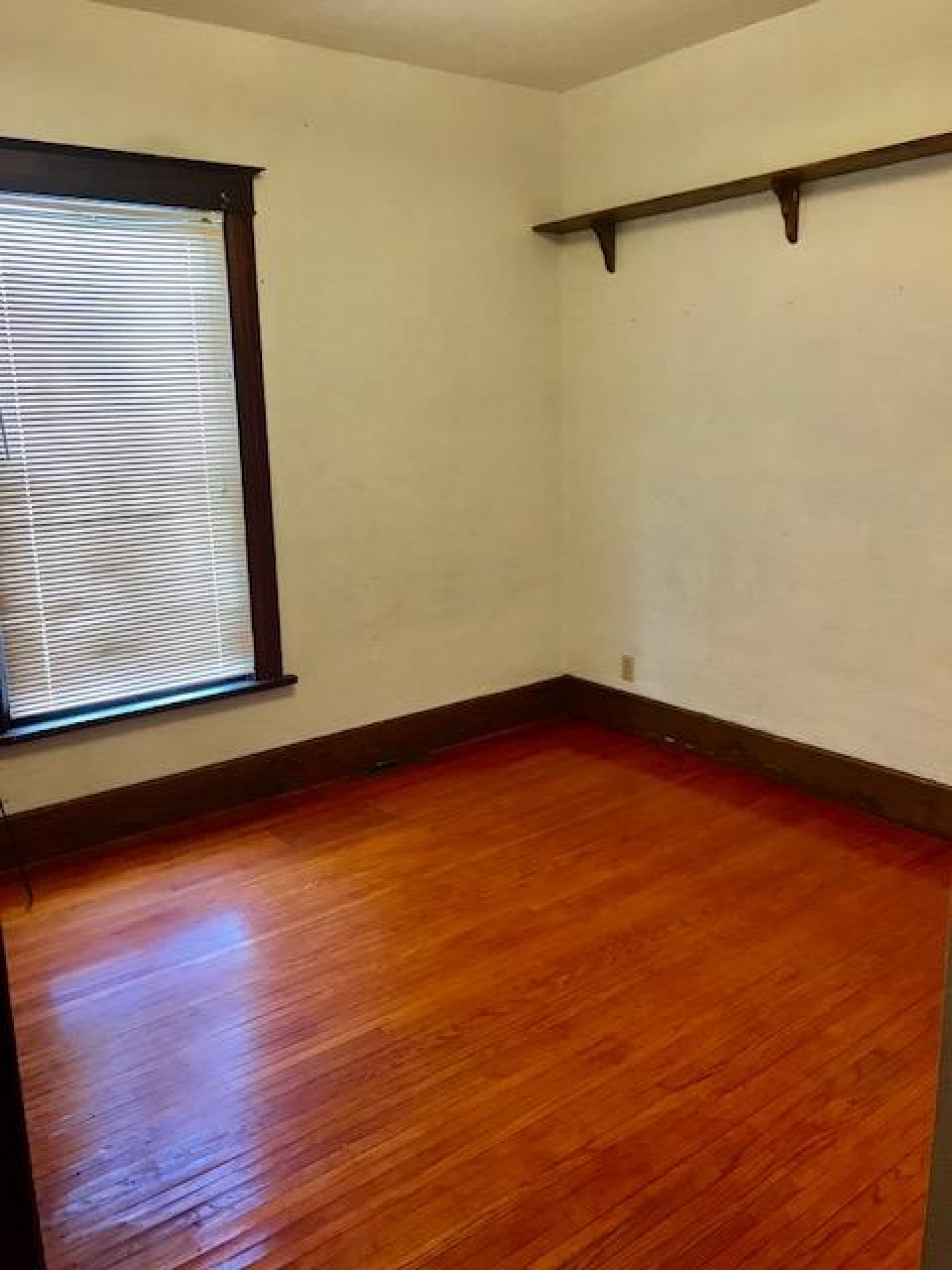 929 2nd, Brookings, SD 57006