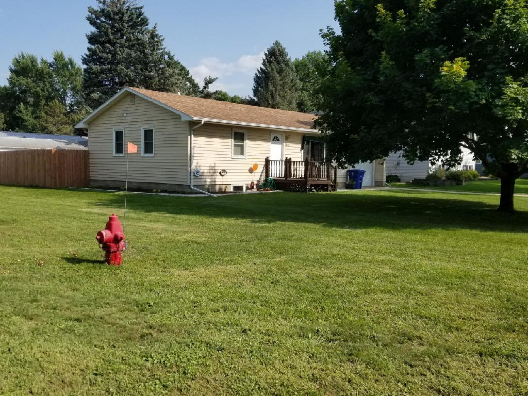 700 Astrachan Avenue, Volga, SD 57071