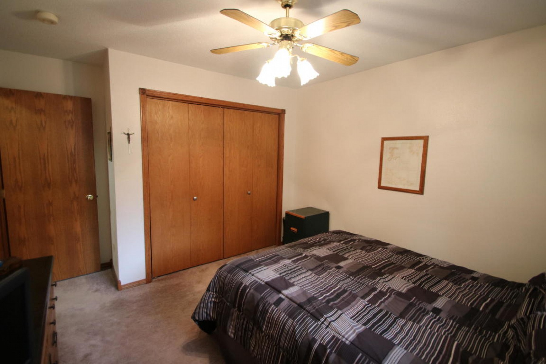 1722 Eberlein Drive, Brookings, SD 57006